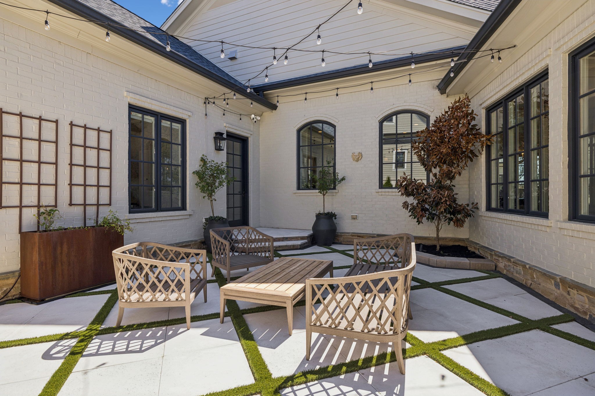 8809 Drosera Cir