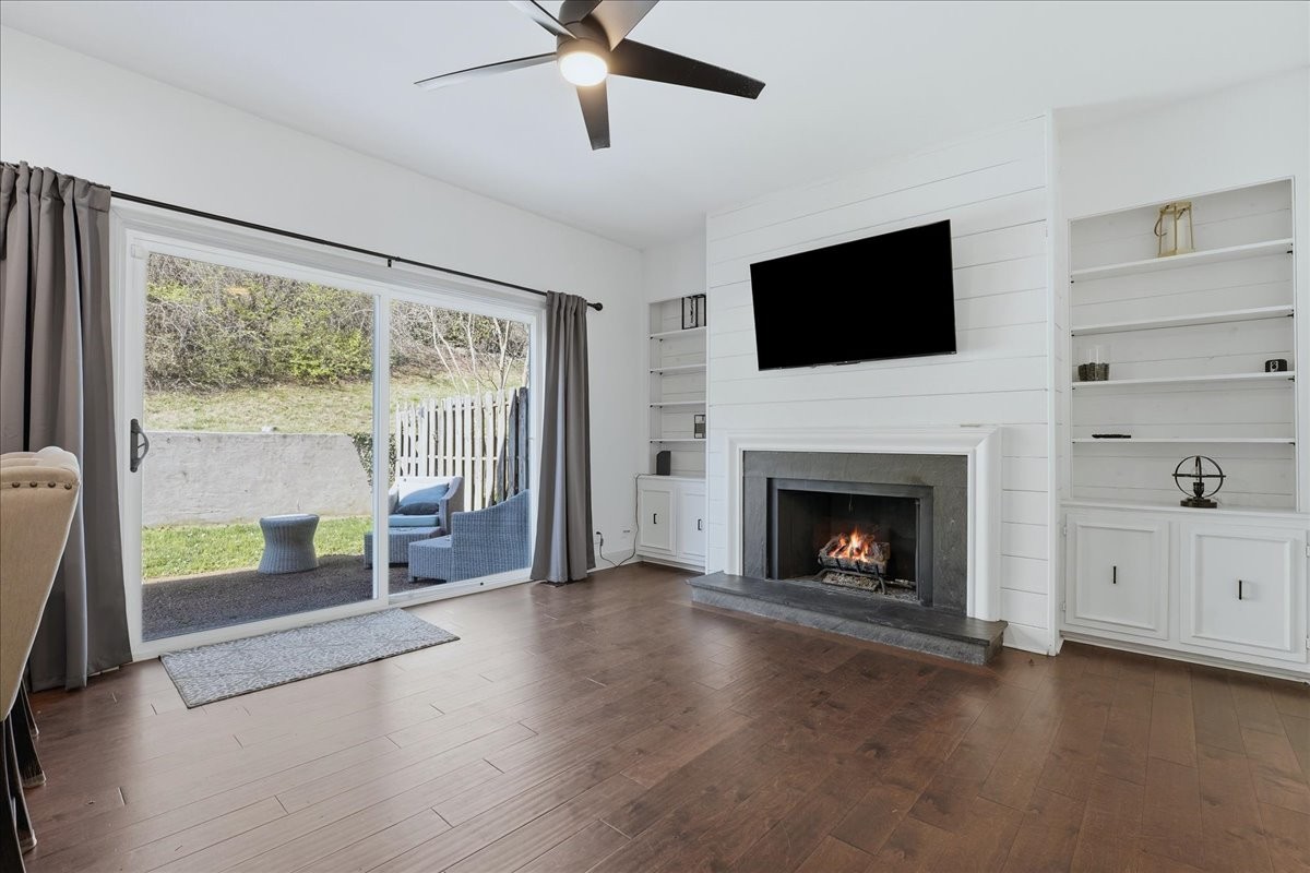 128 Jefferson Sq