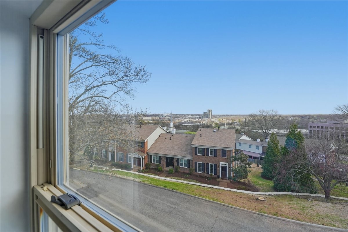 128 Jefferson Sq