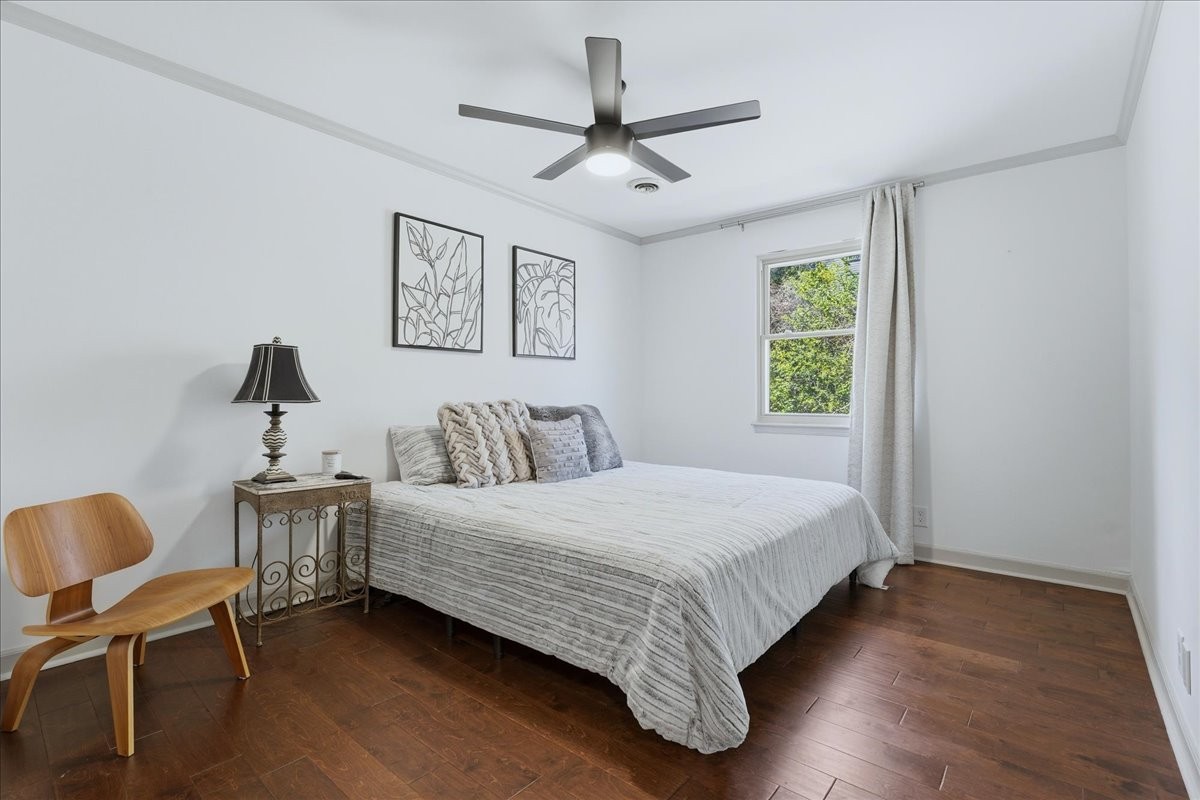 128 Jefferson Sq