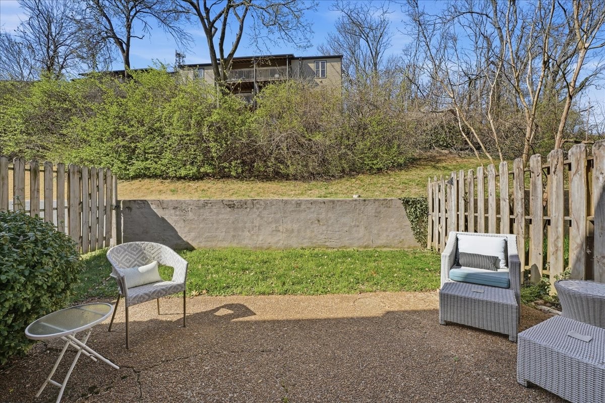 128 Jefferson Sq