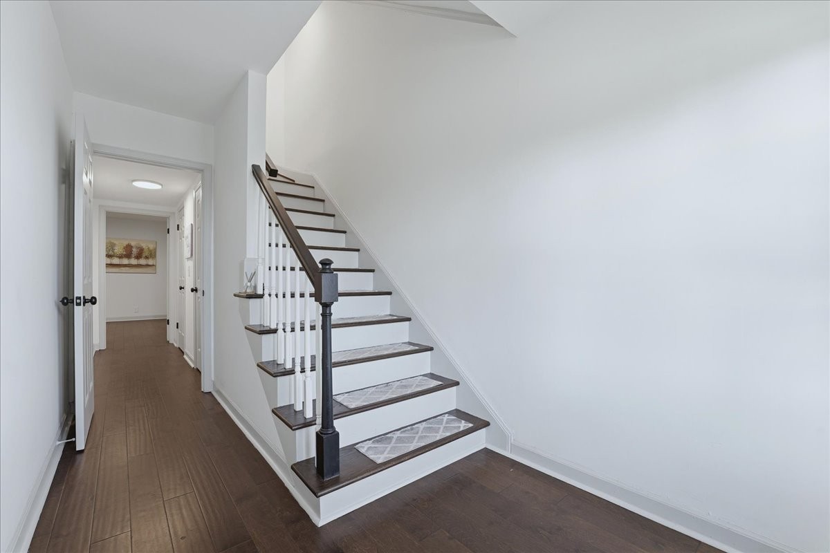 128 Jefferson Sq