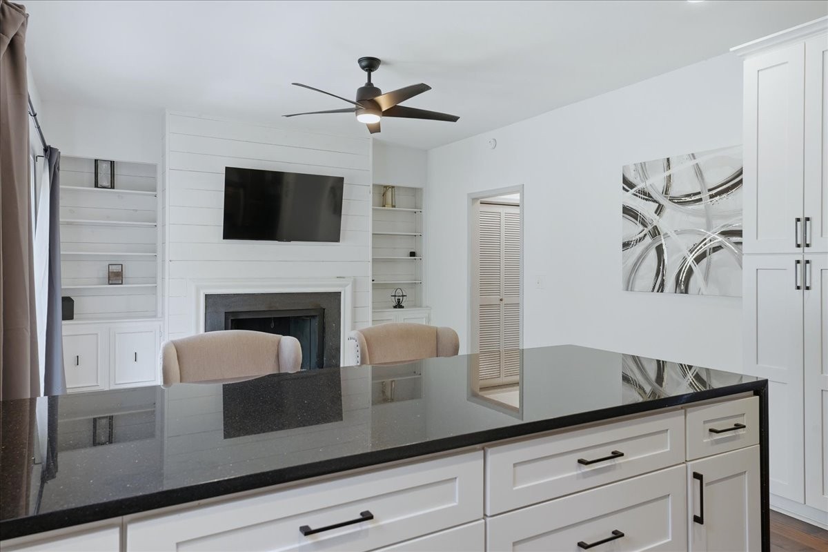 128 Jefferson Sq