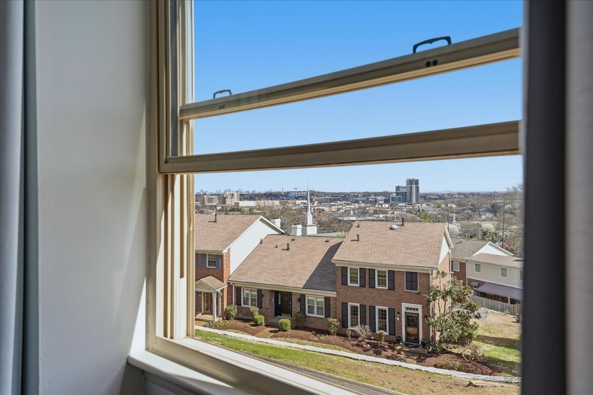 128 Jefferson Sq