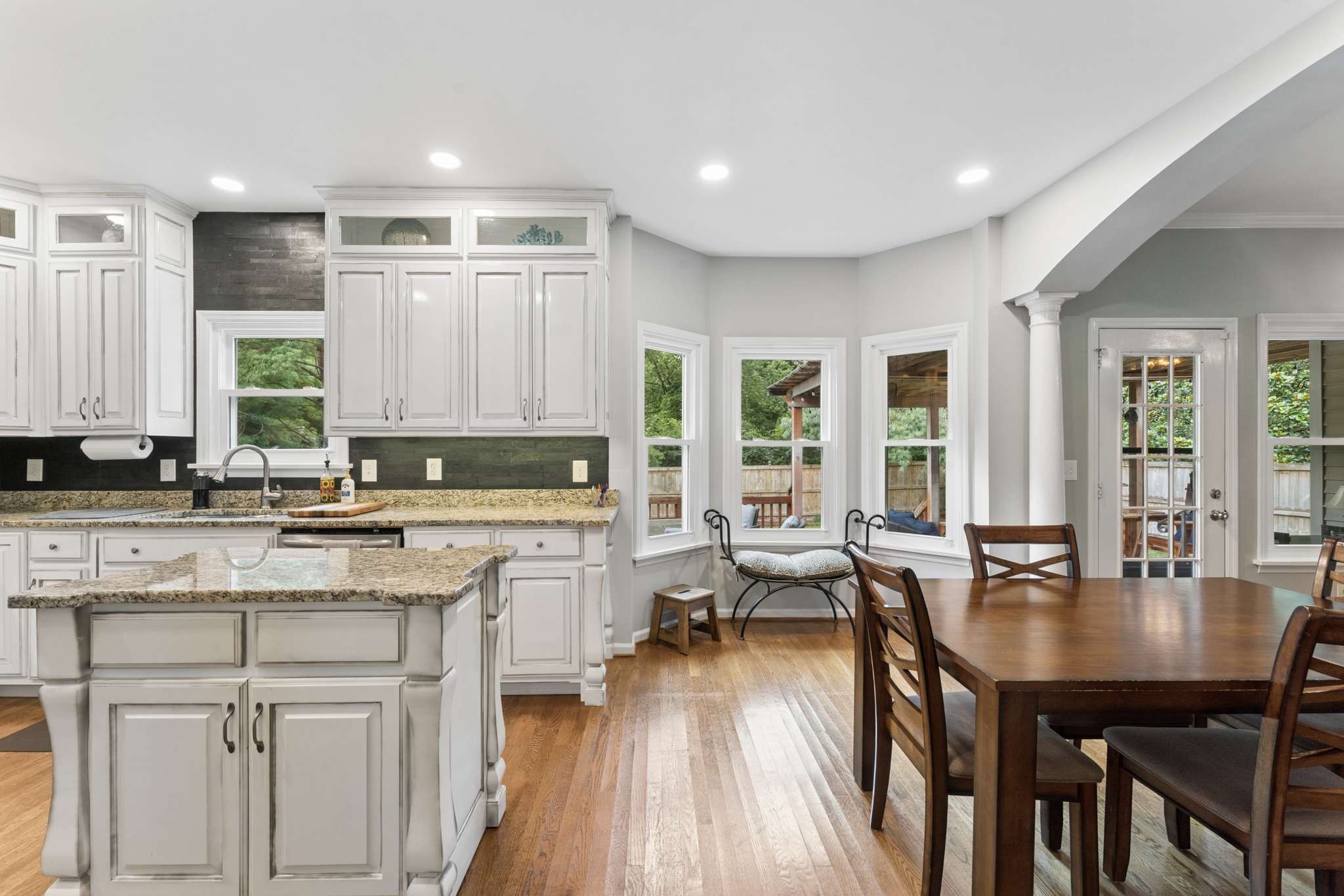 163 Clarendon Cir