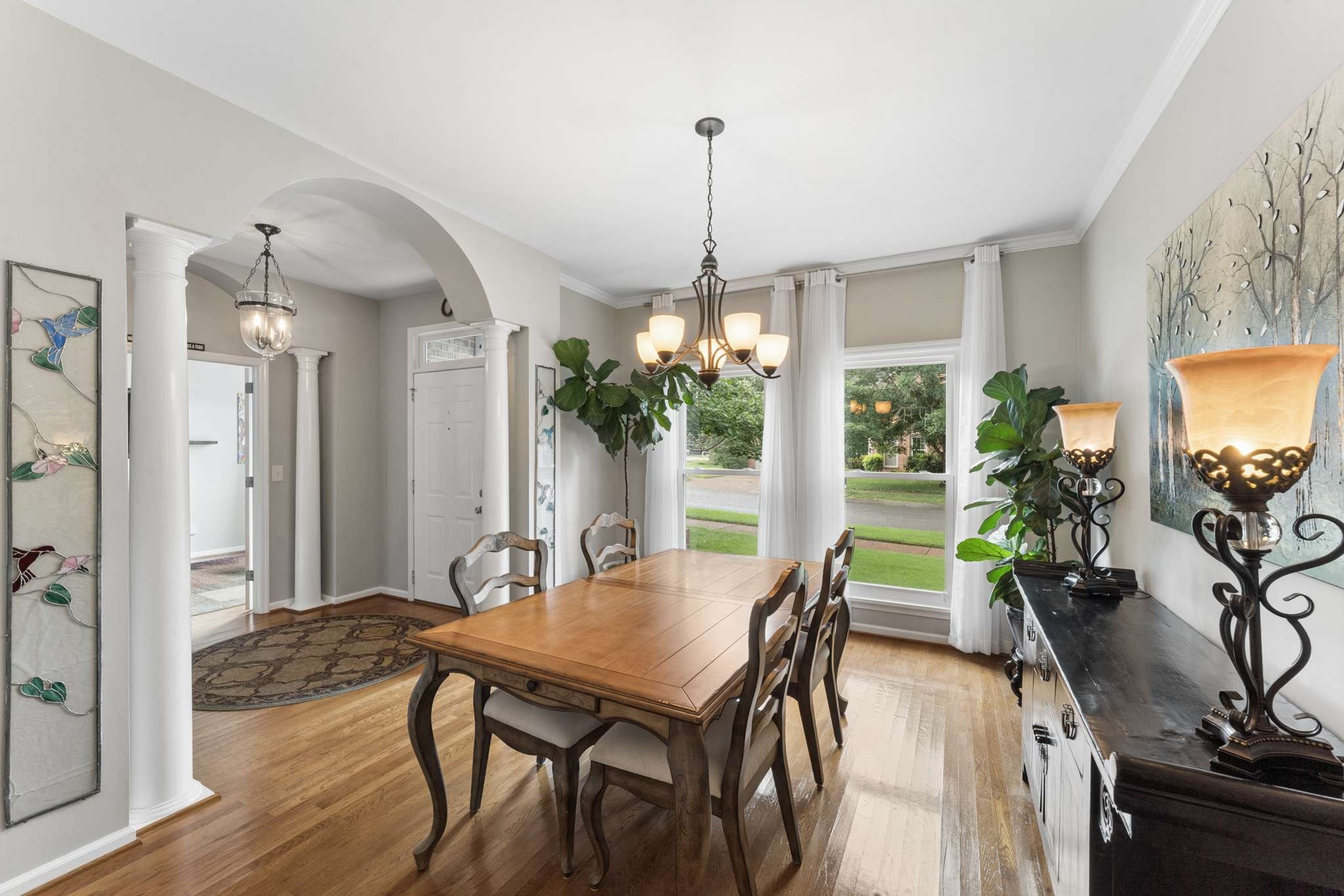 163 Clarendon Cir