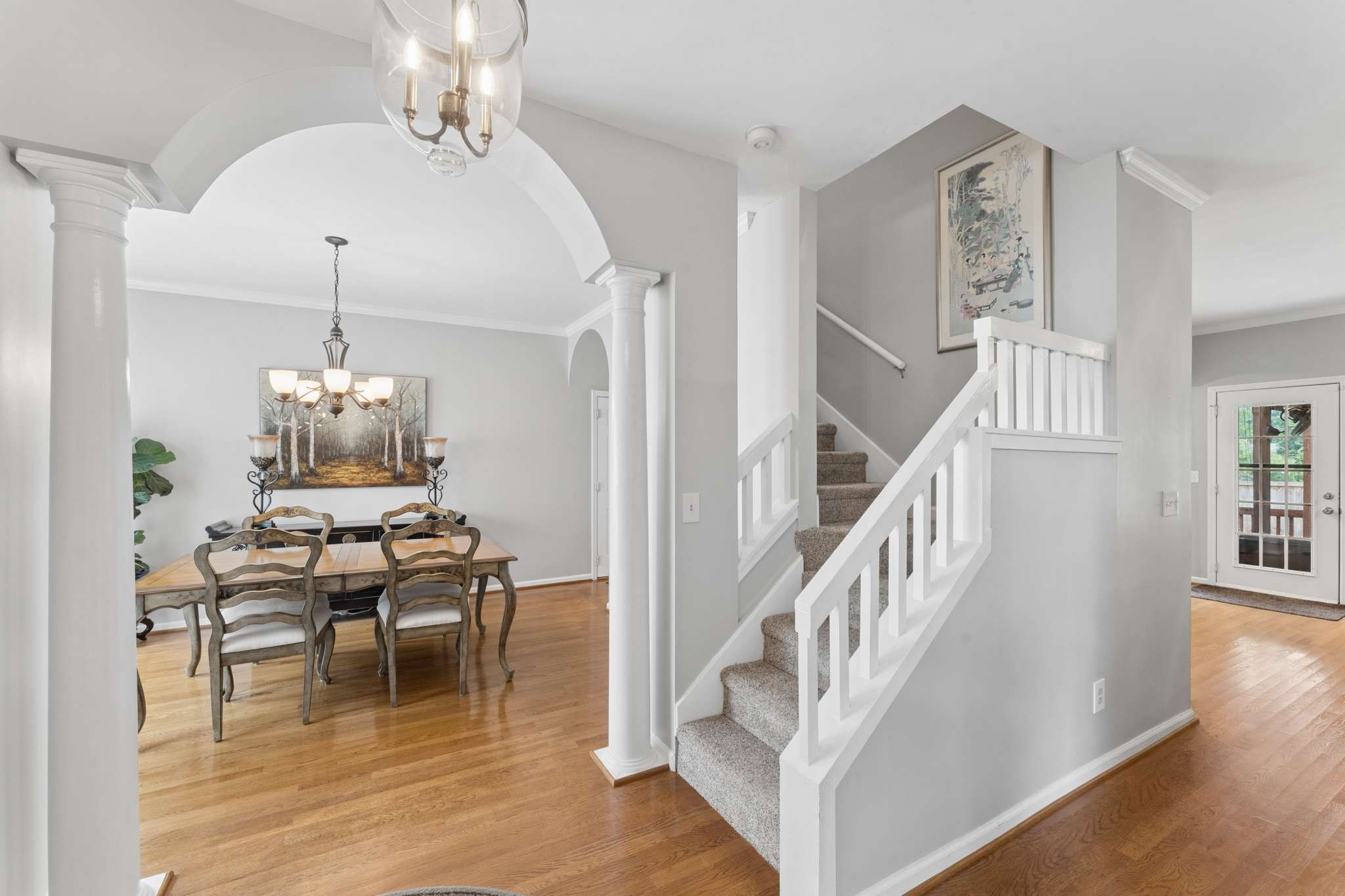 163 Clarendon Cir
