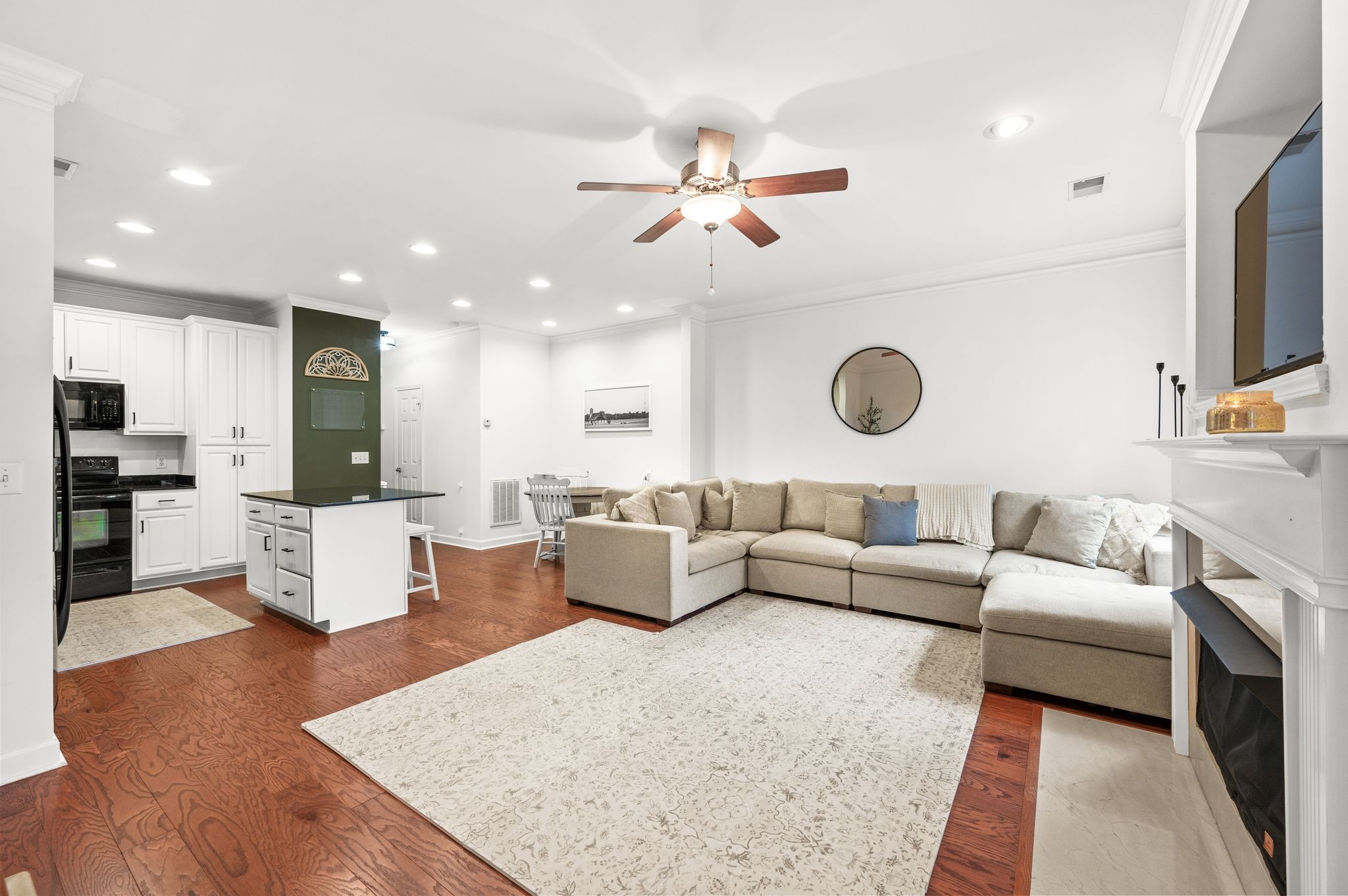 1819 Brentwood Pointe