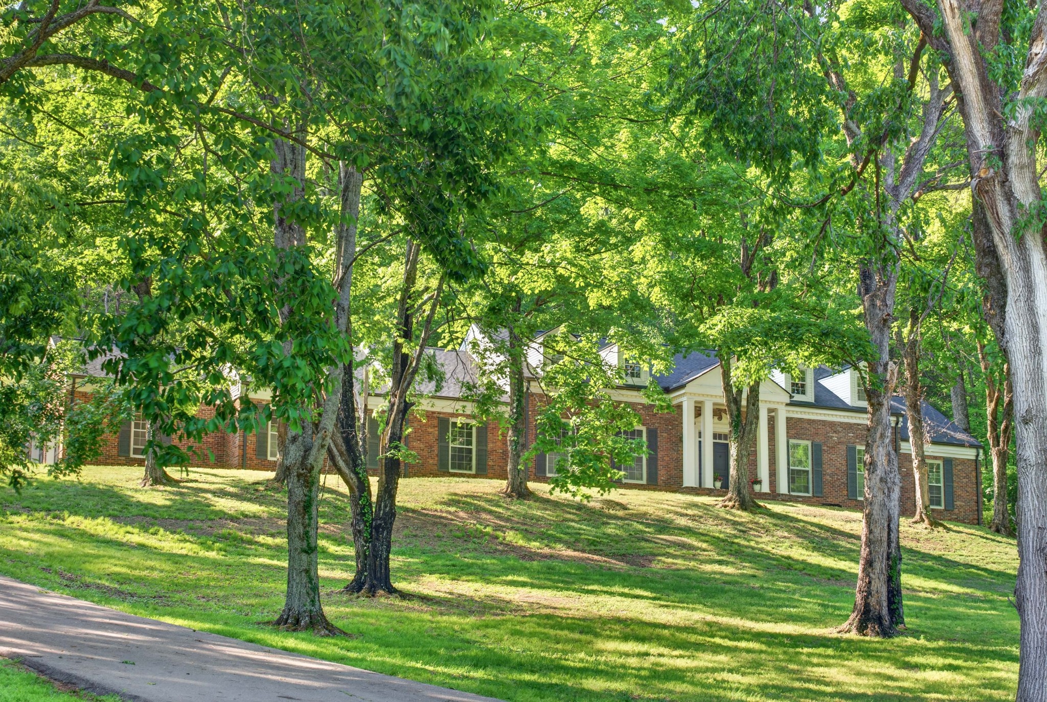 4353 Chickering Ln