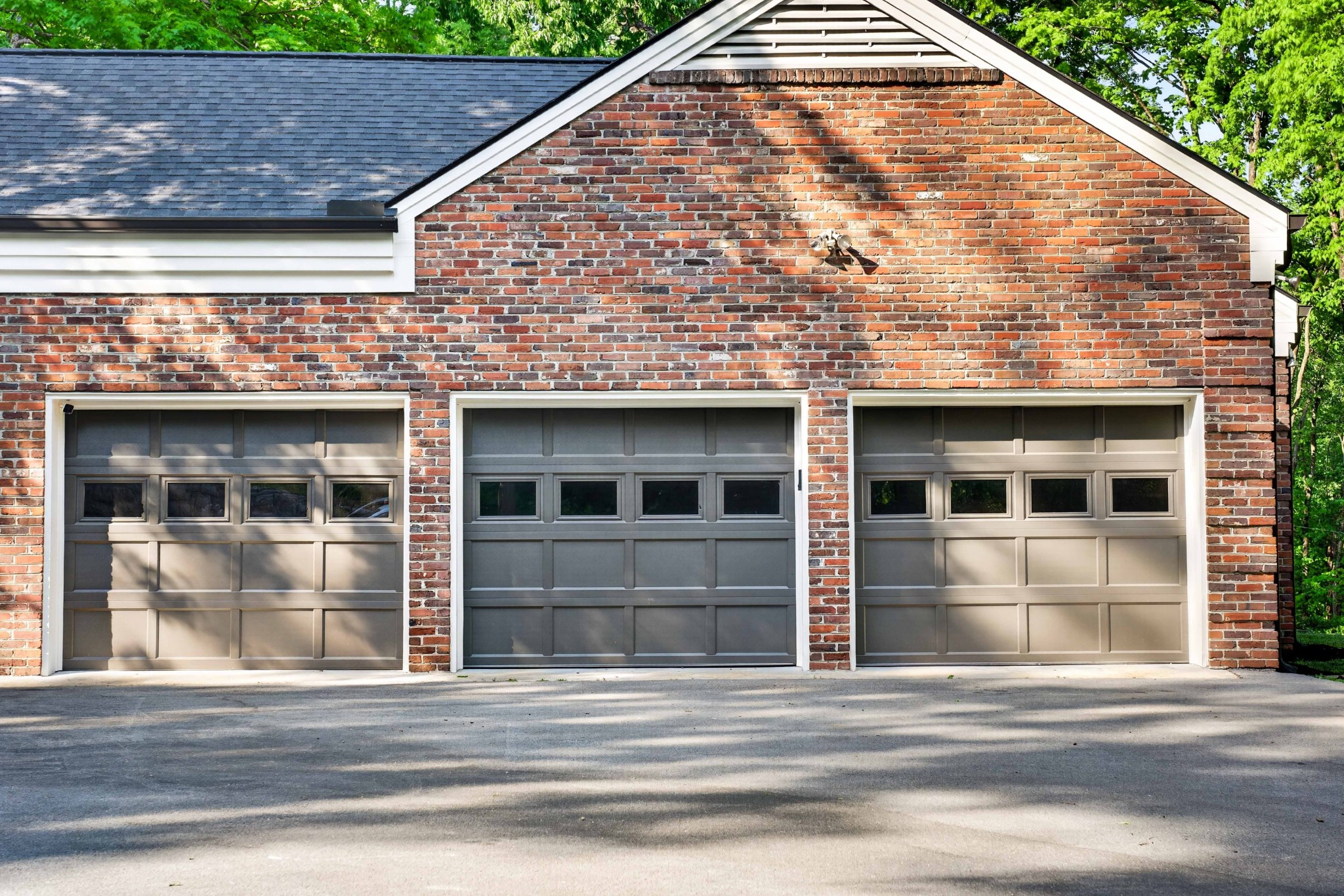4353 Chickering Ln