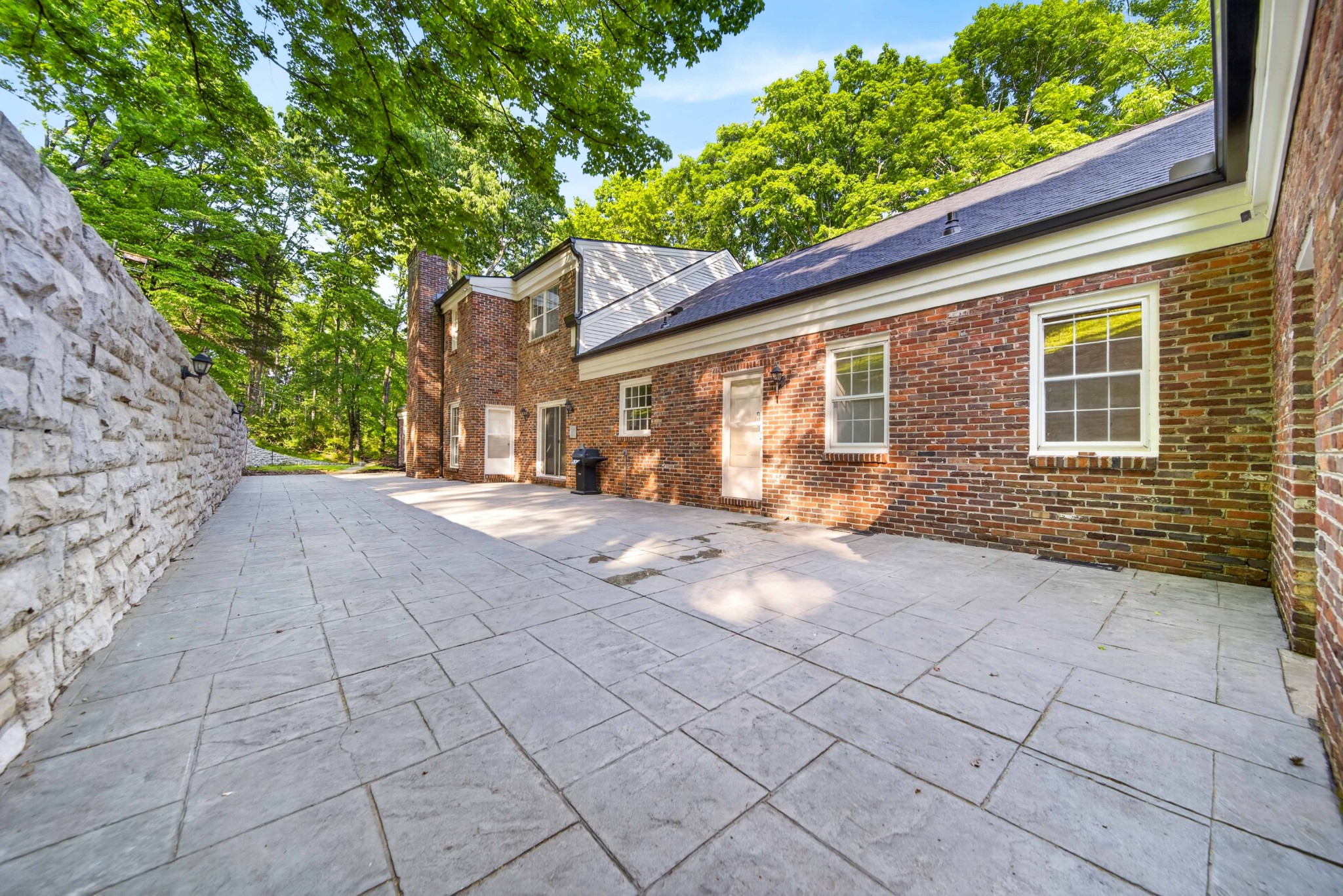 4353 Chickering Ln