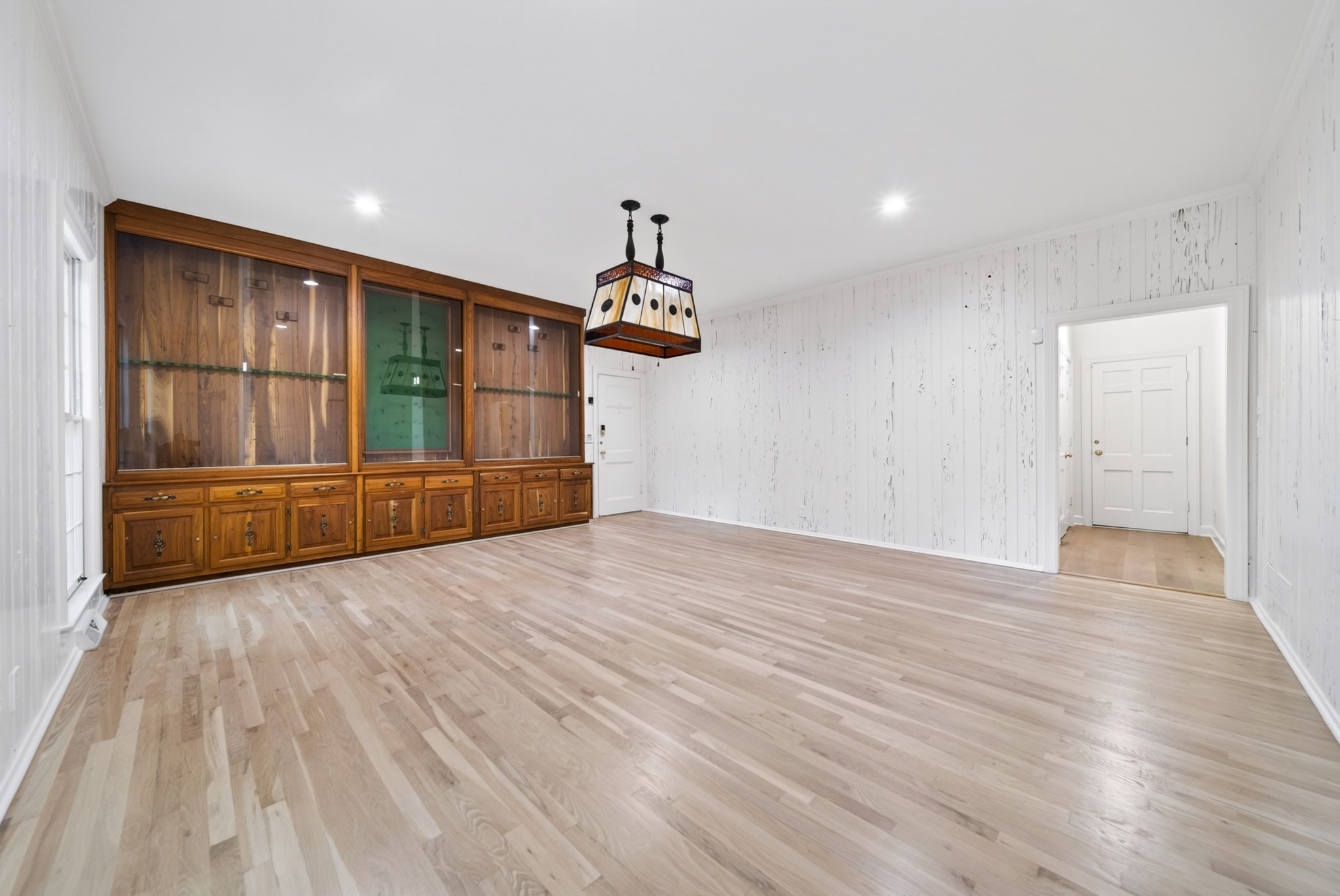 4353 Chickering Ln