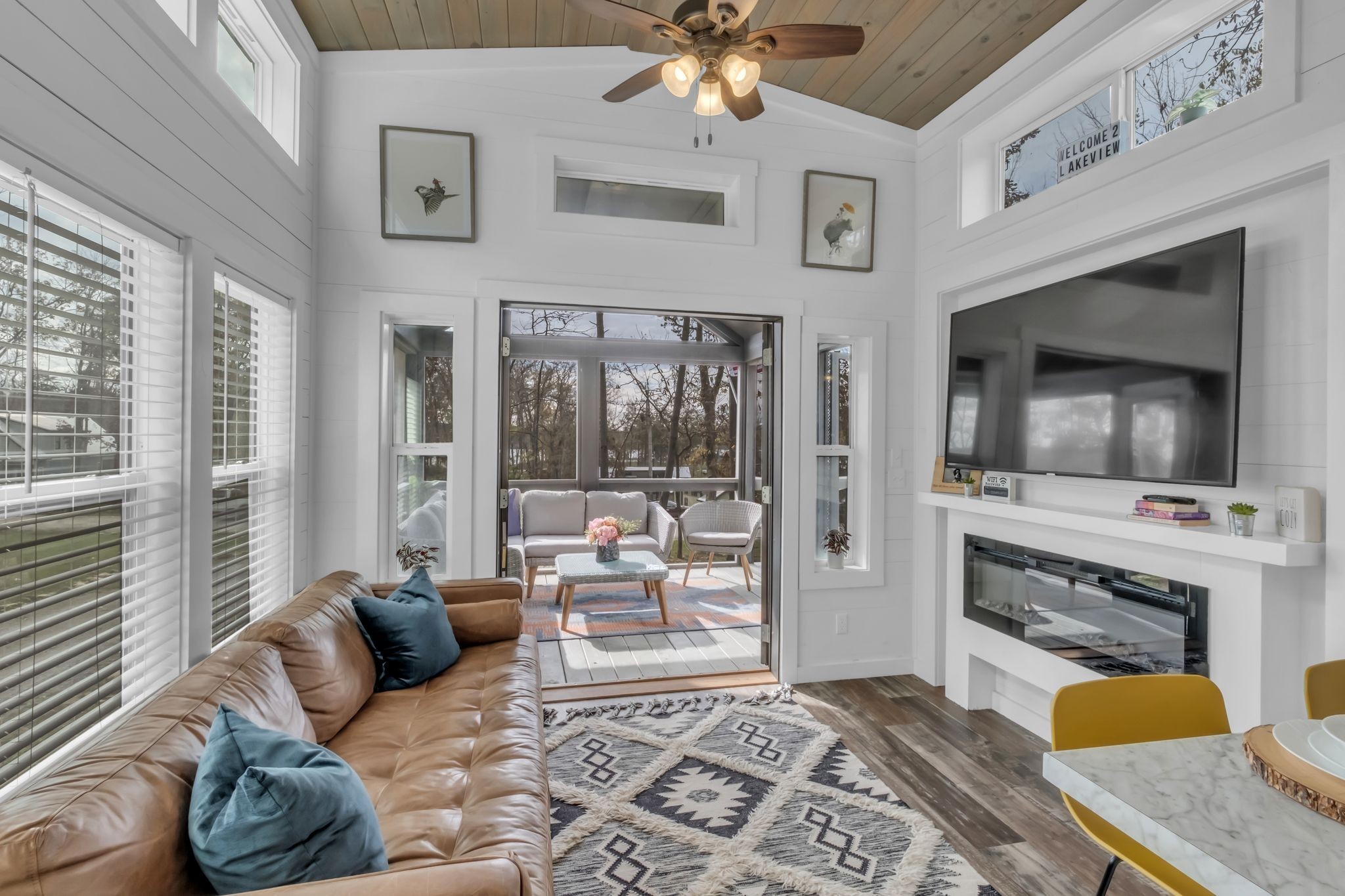 672 Waters Edge Way