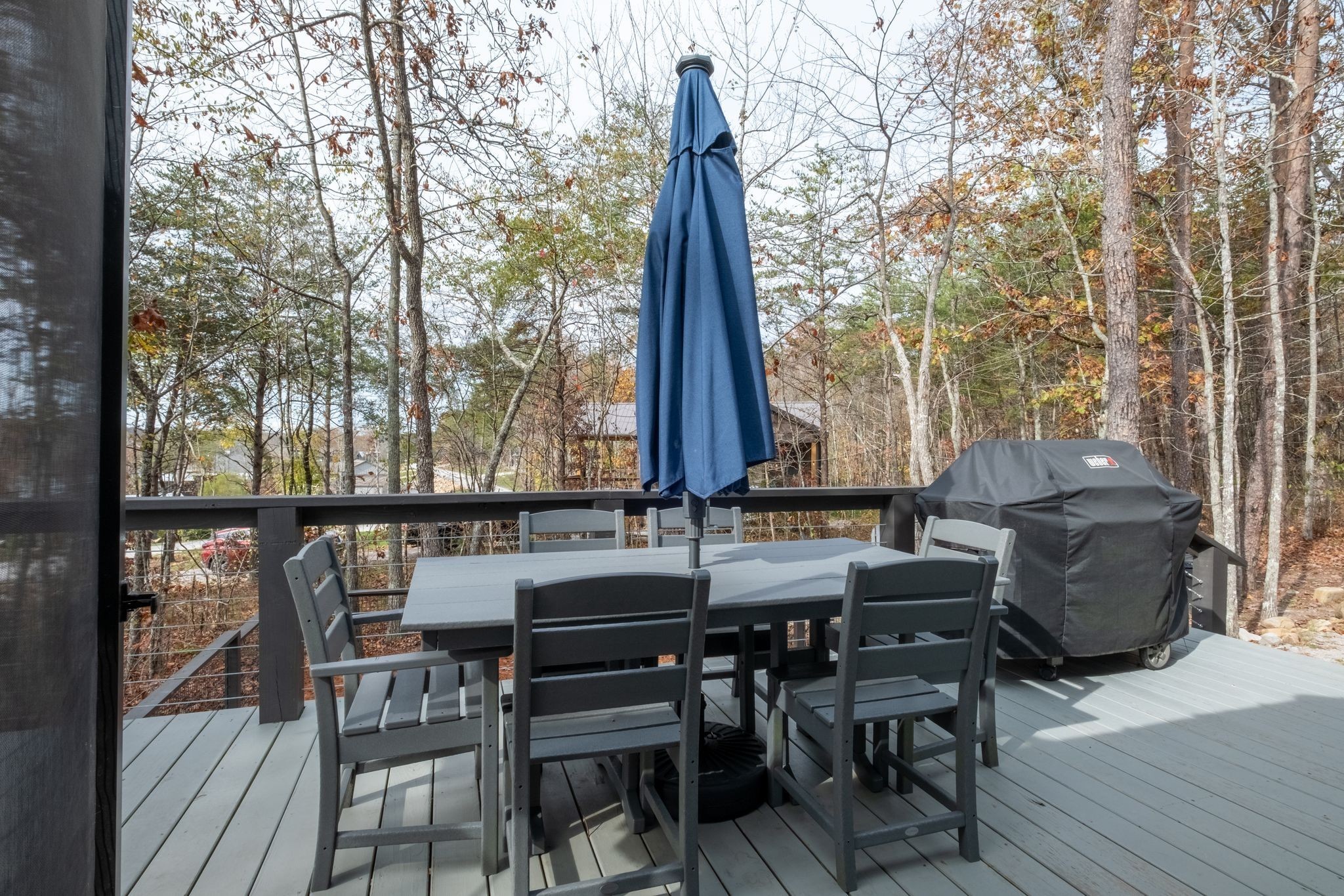 672 Waters Edge Way