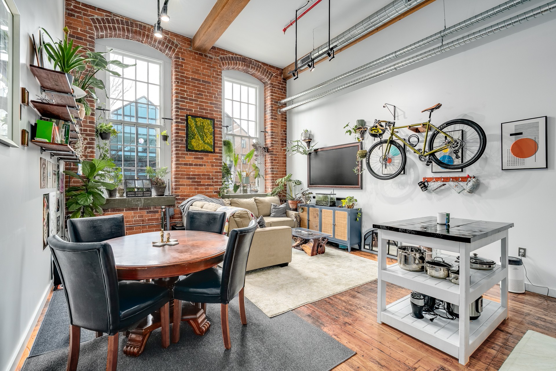 1350 Rosa L Parks Blvd Unit: 336