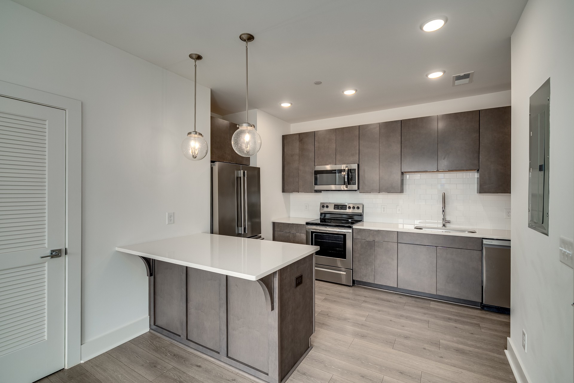 1613 Marshall Hollow Dr Unit: 303