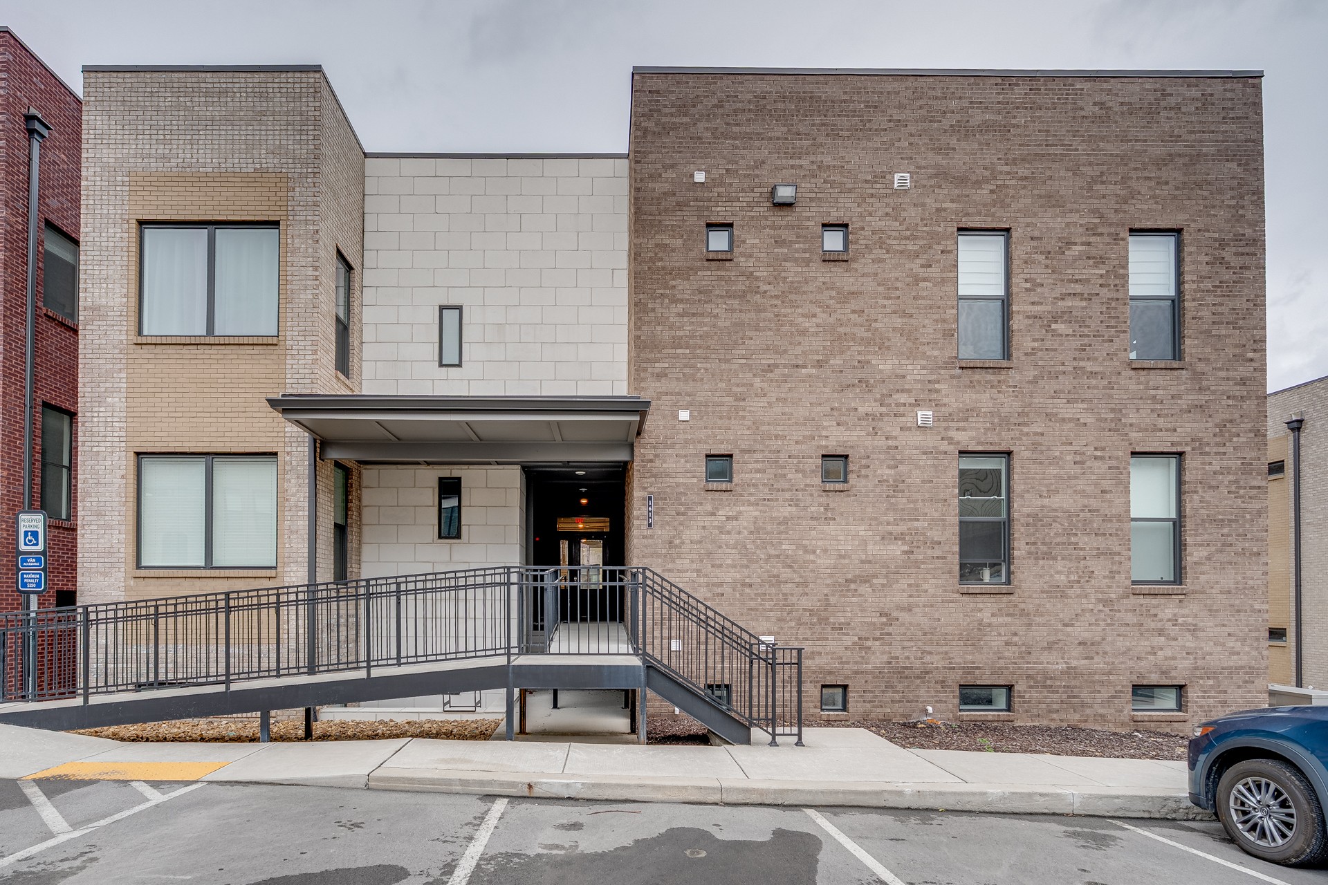 1613 Marshall Hollow Dr Unit: 303