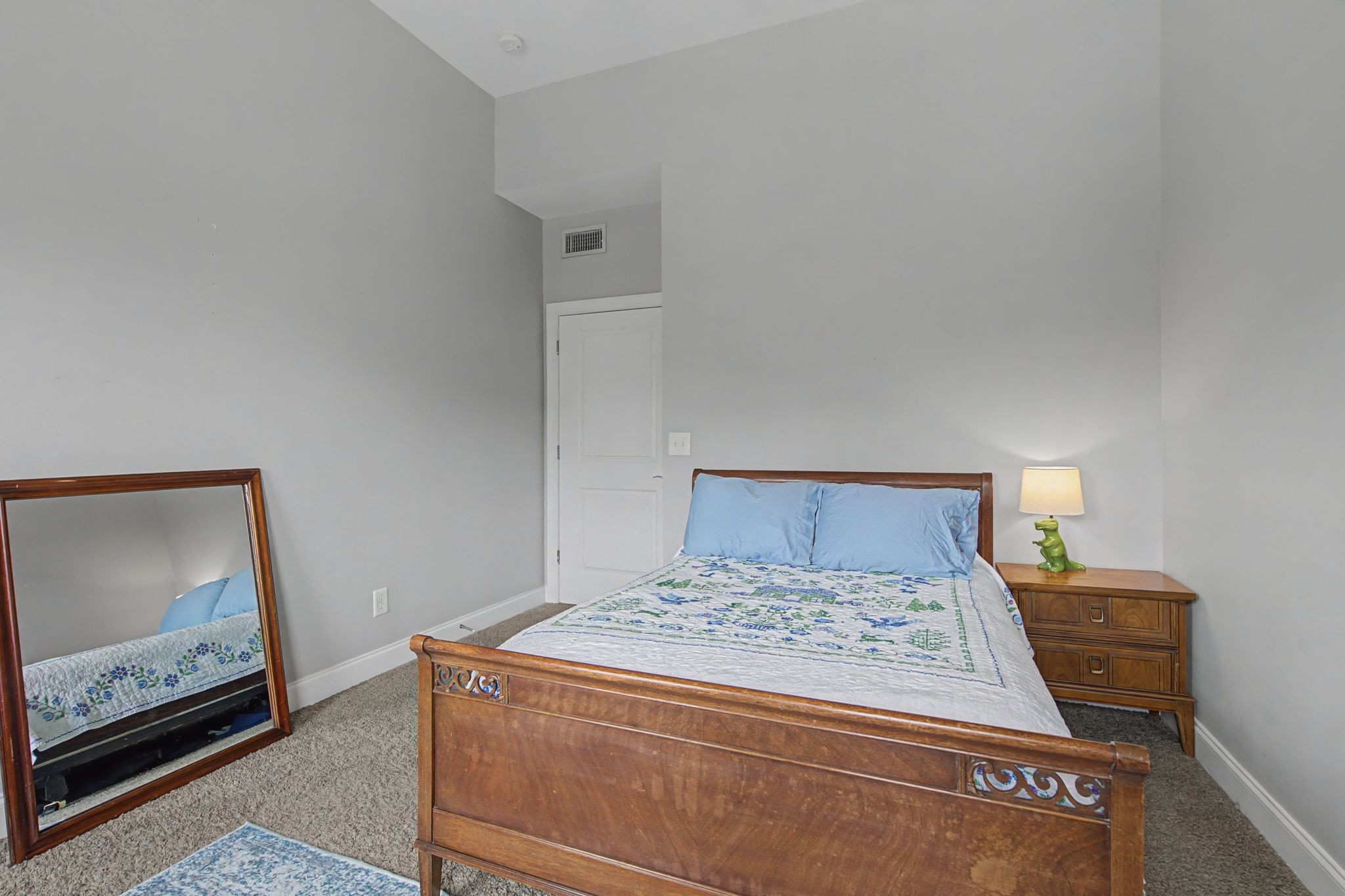 3128 Belwood St Unit: 204