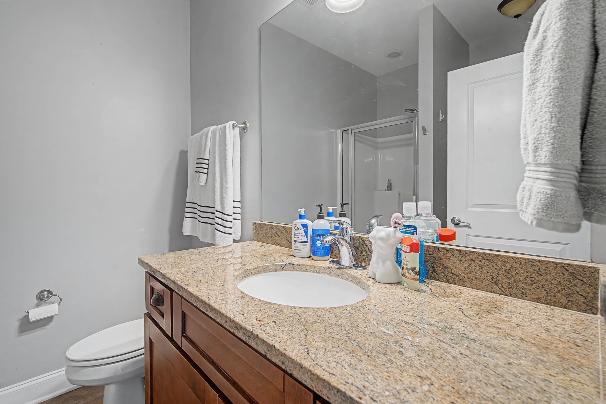 3128 Belwood St Unit: 204