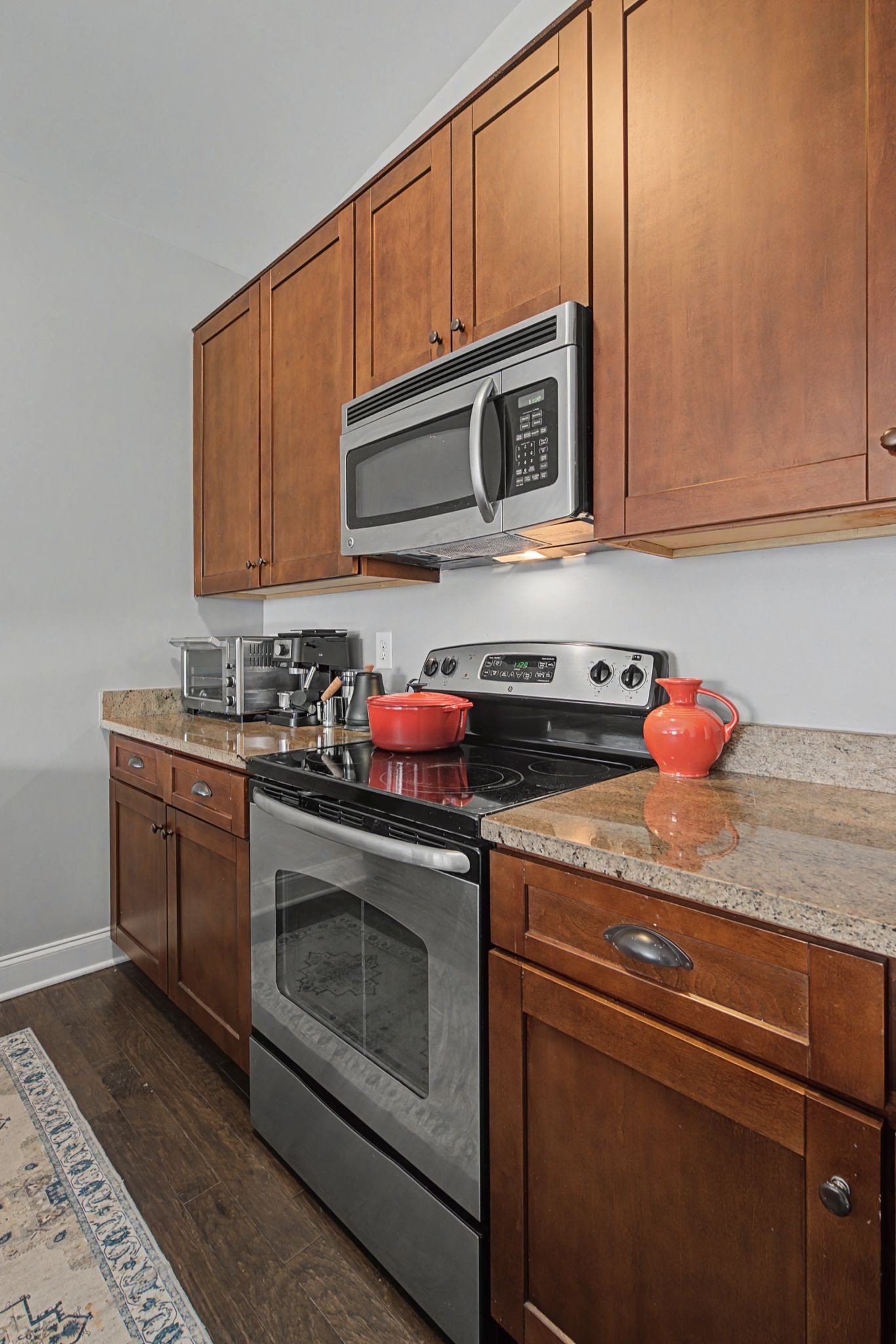 3128 Belwood St Unit: 204