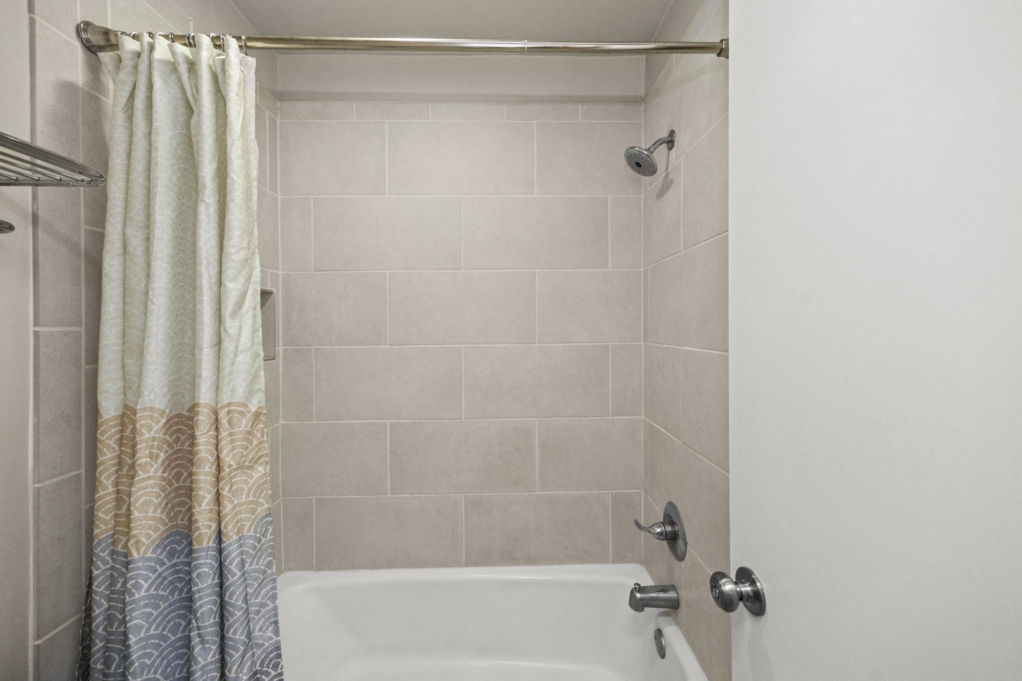 4425 Westlawn Dr Unit: C307