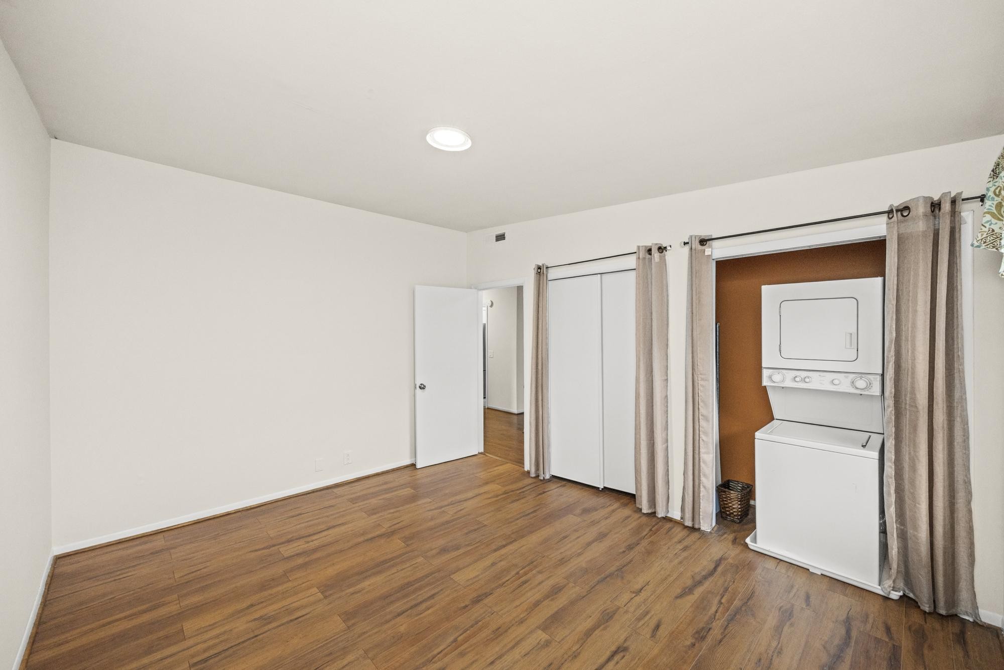 4425 Westlawn Dr Unit: C307