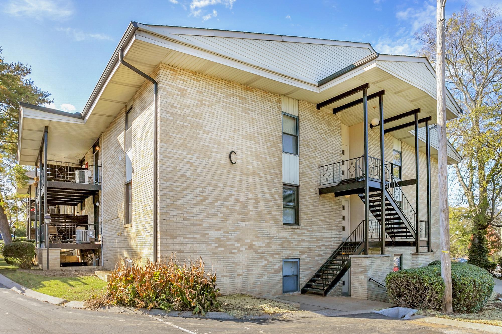 4425 Westlawn Dr Unit: C307