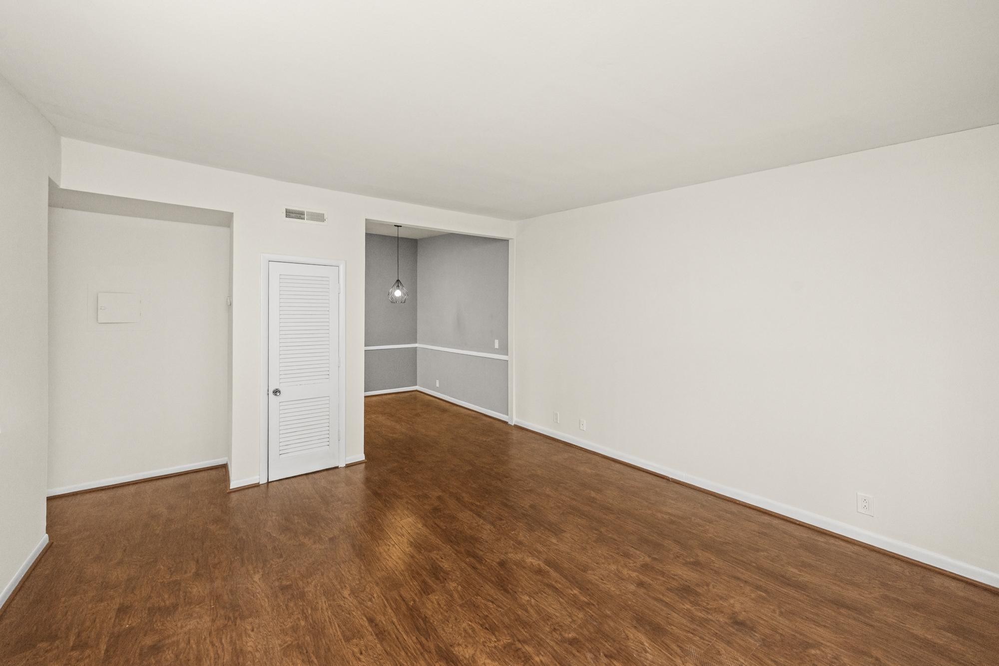4425 Westlawn Dr Unit: C307