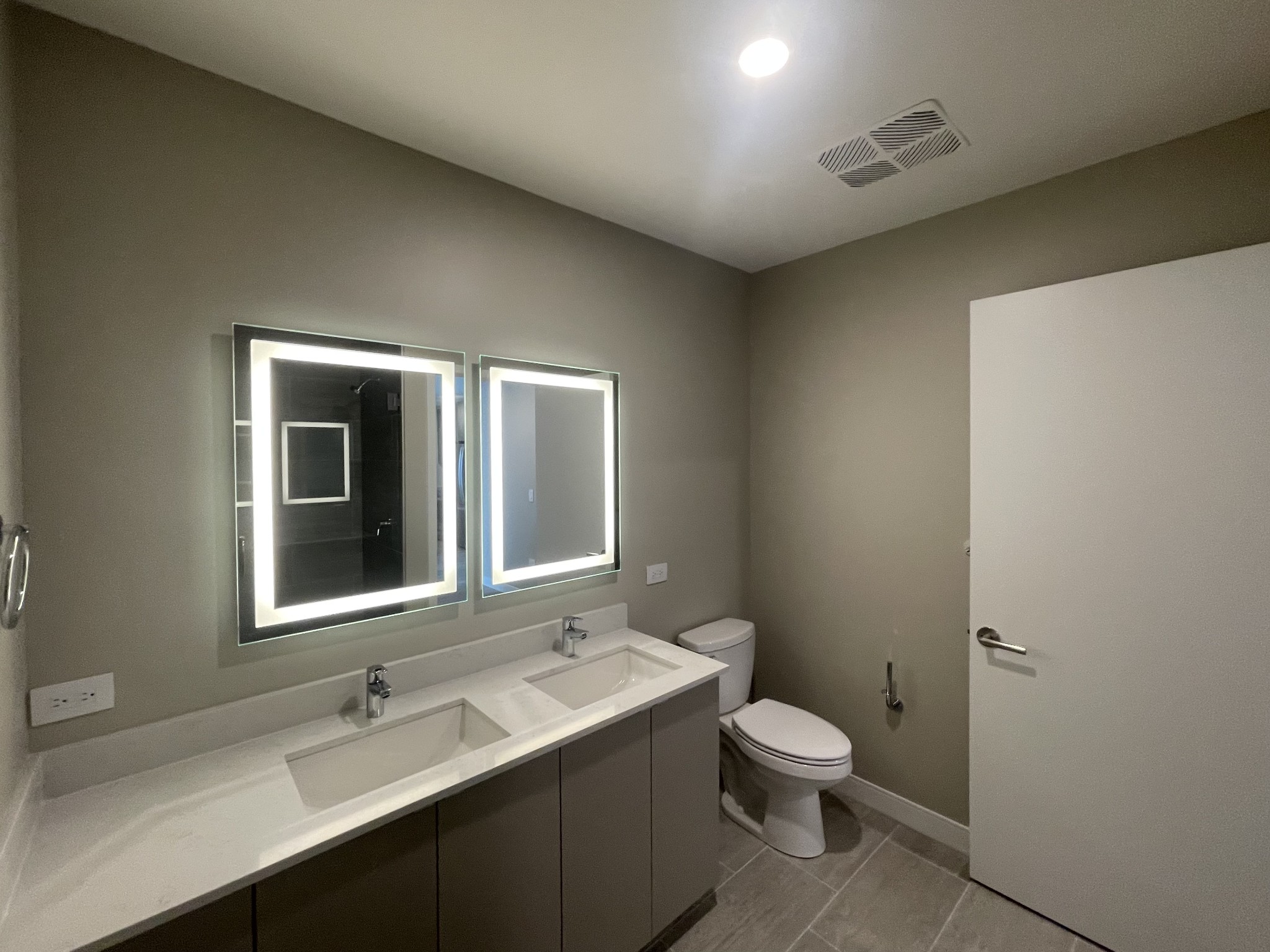 805 Church St Unit: 3612