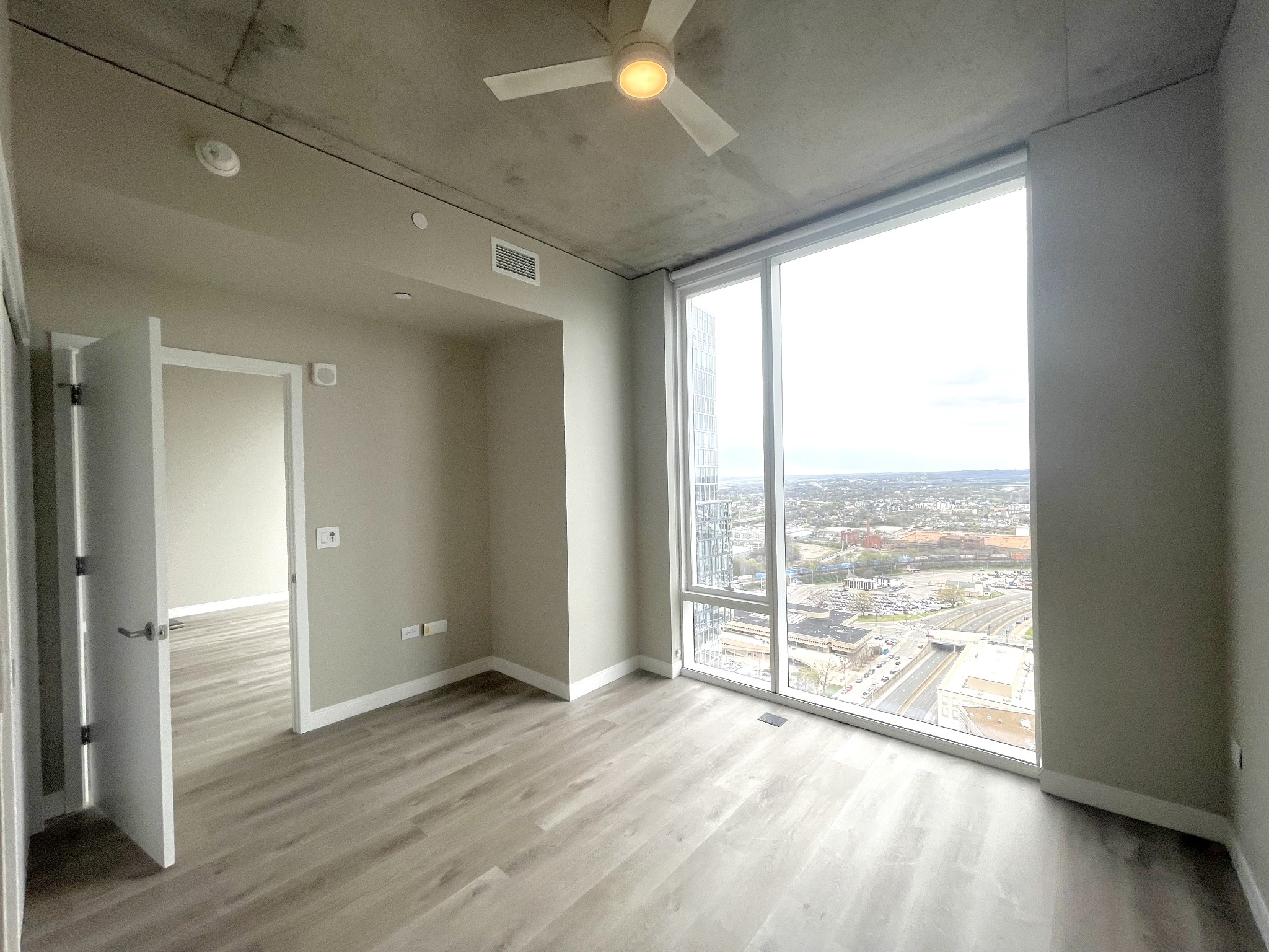 805 Church St Unit: 3612