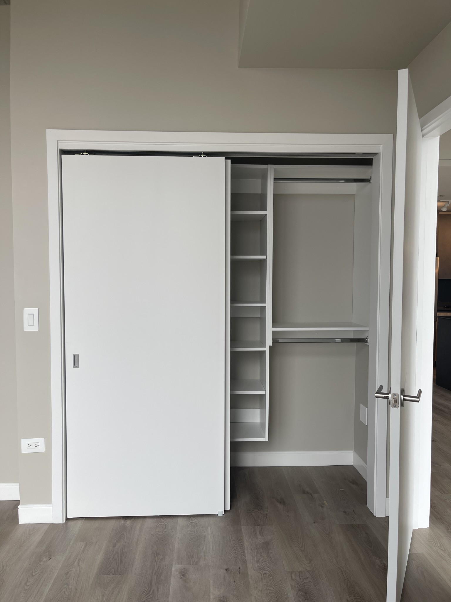 805 Church St Unit: 3612