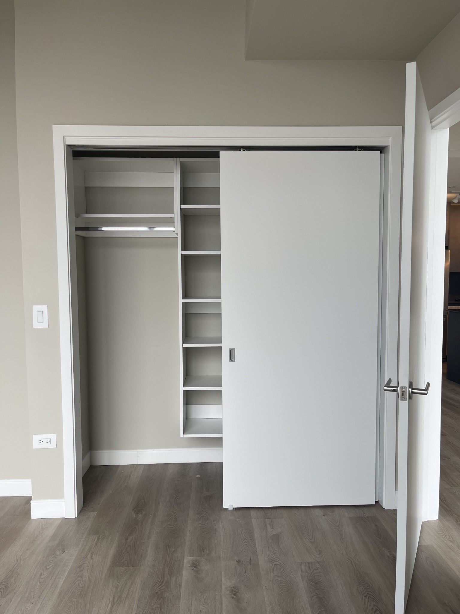 805 Church St Unit: 3612