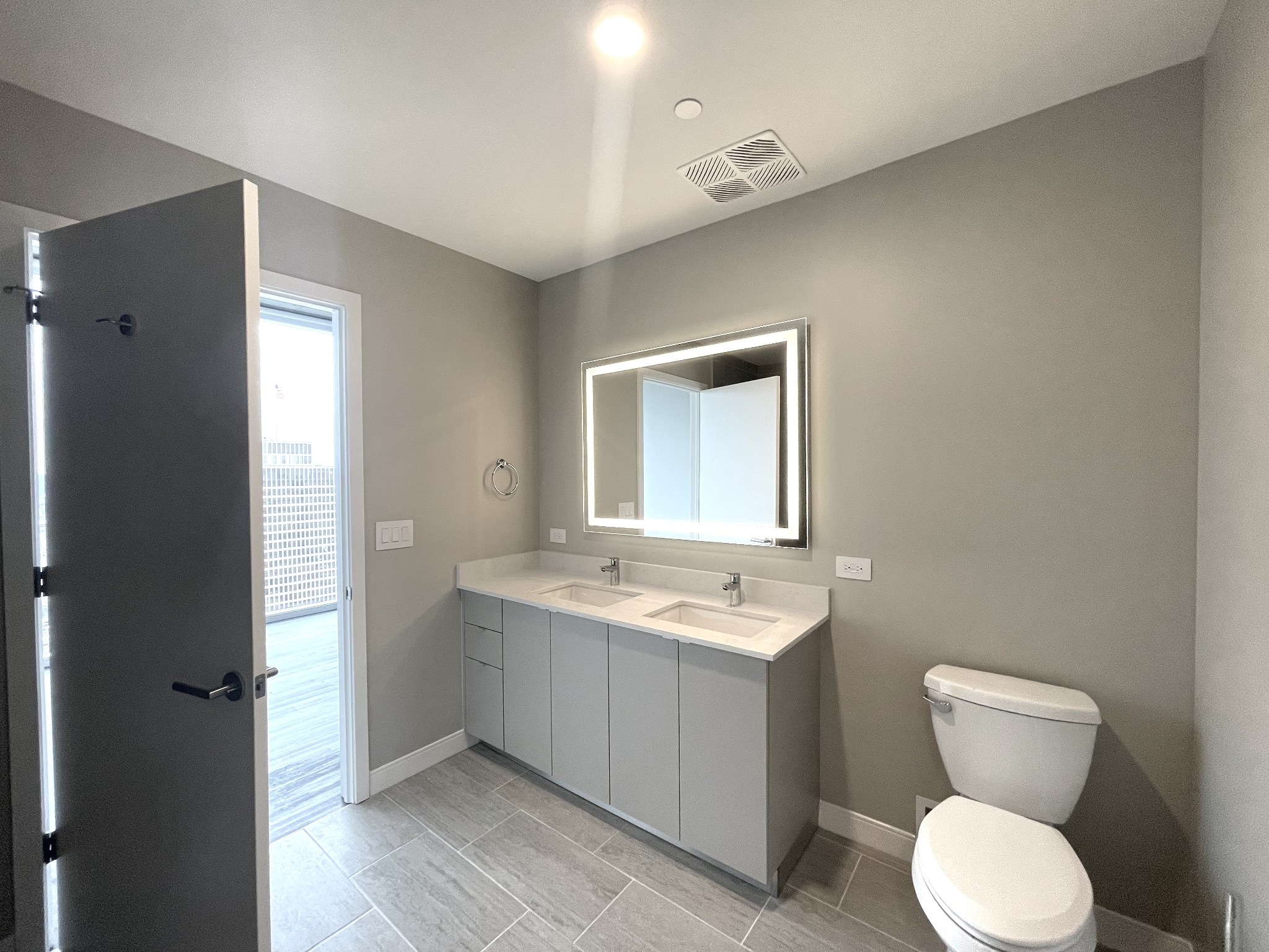 805 Church St Unit: 3612