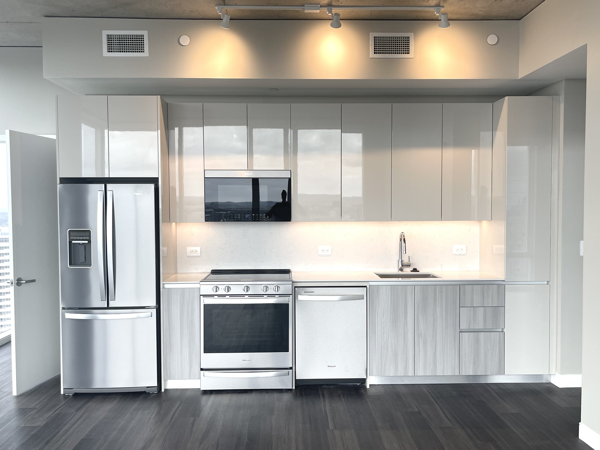 805 Church St Unit: 3612