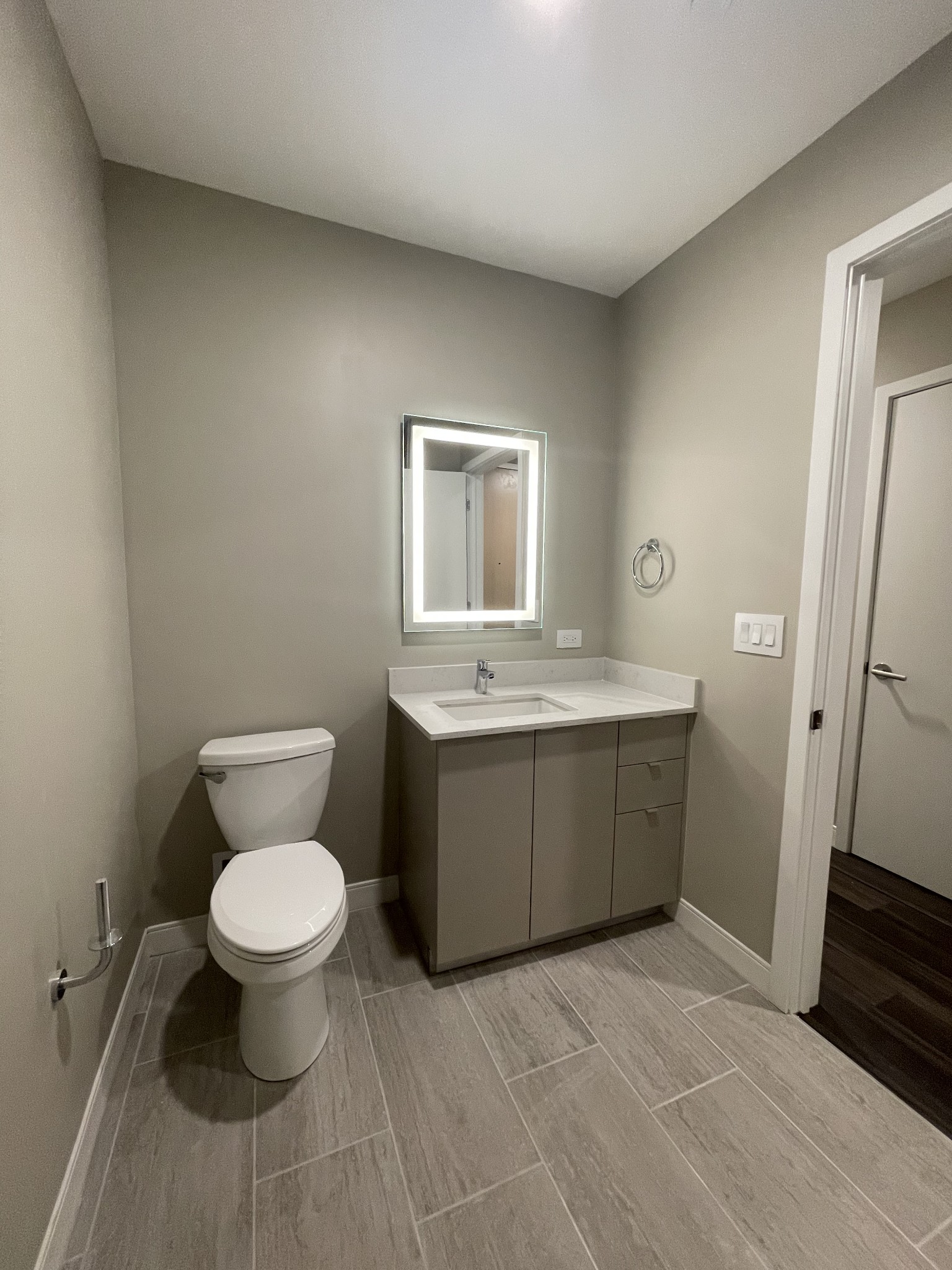 805 Church St Unit: 3612