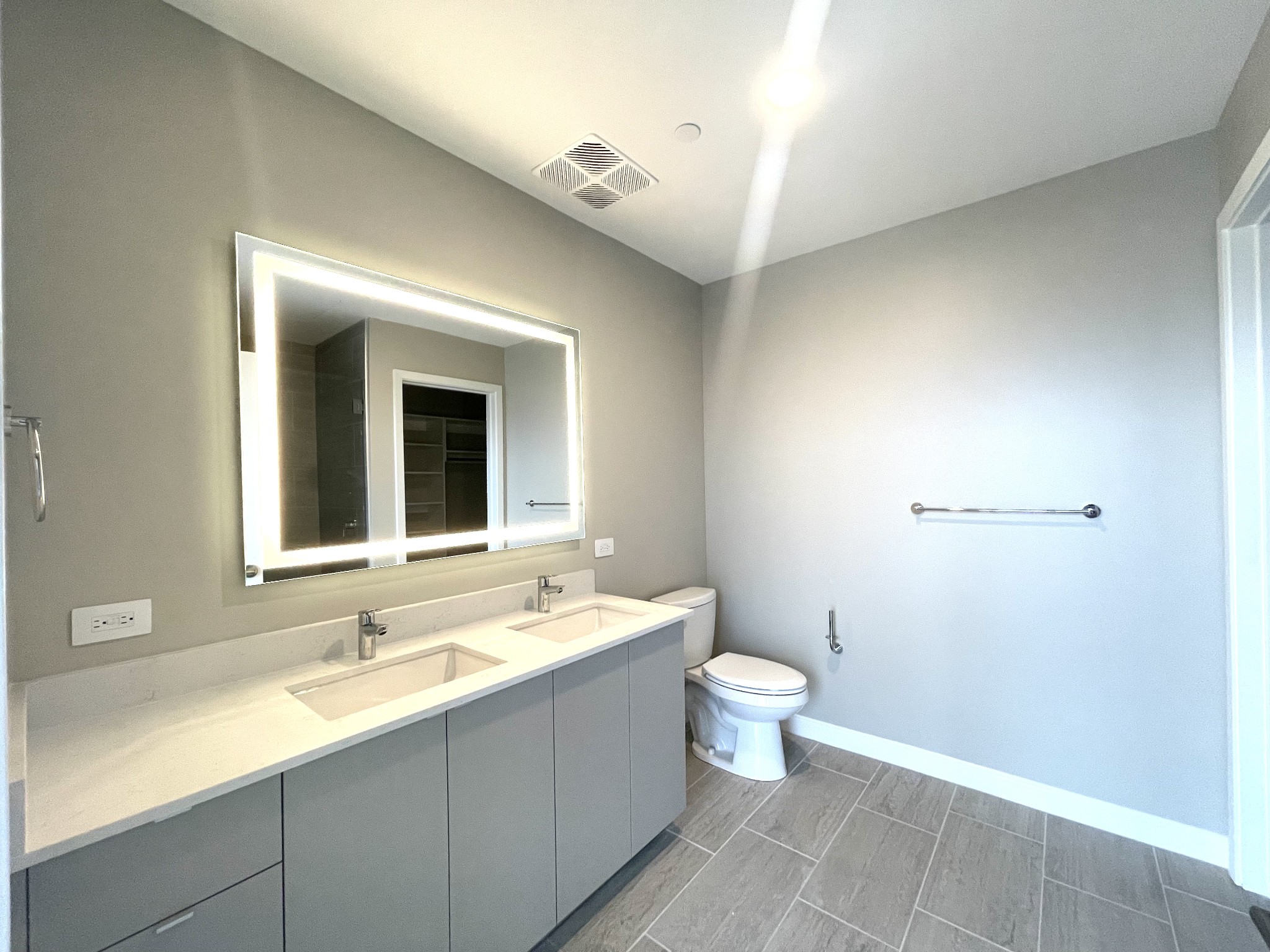 805 Church St Unit: 3612