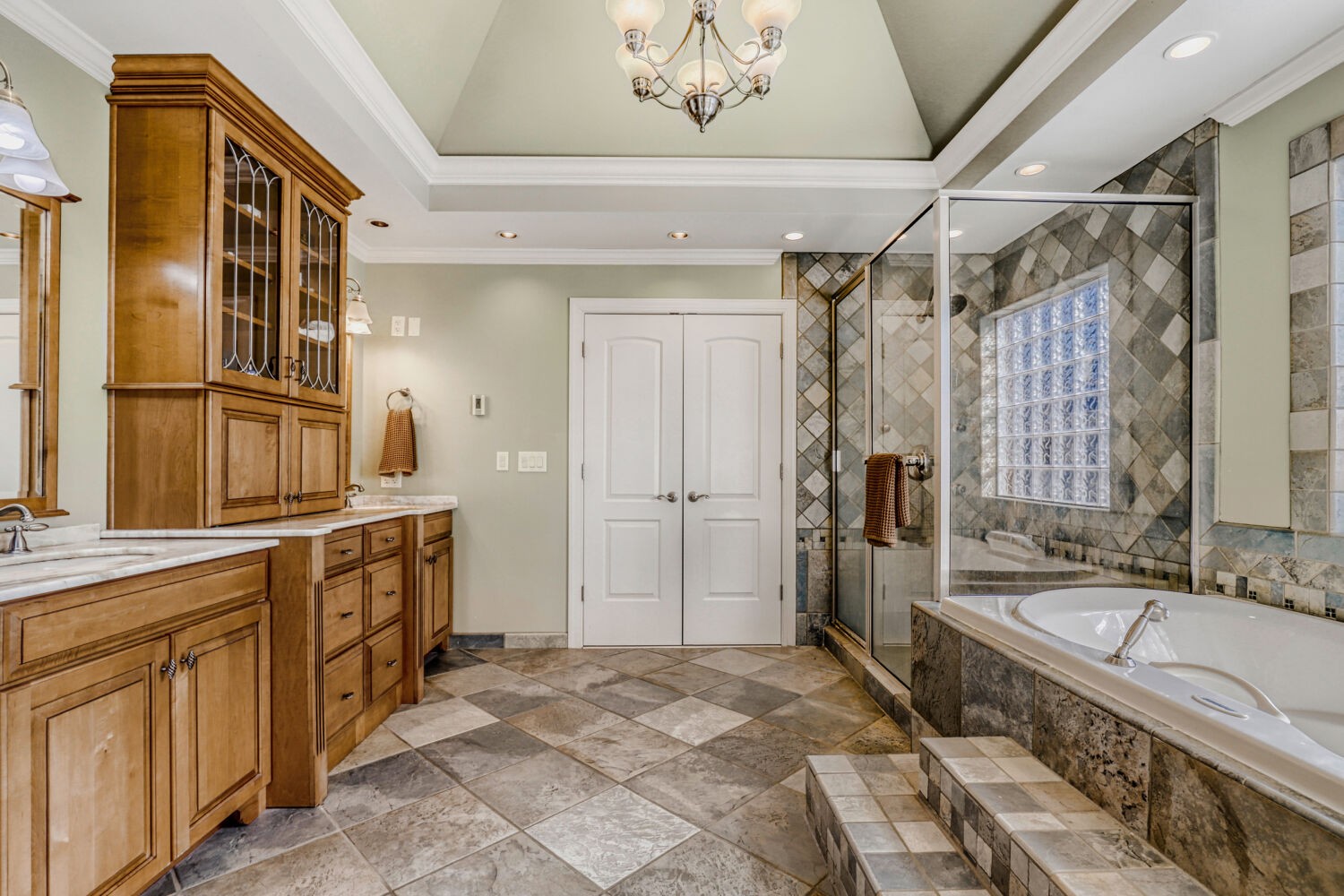 130 12 Stones Xing, W