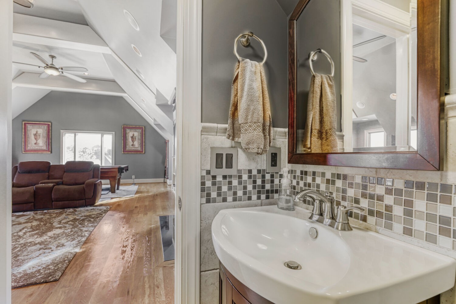 130 12 Stones Xing, W