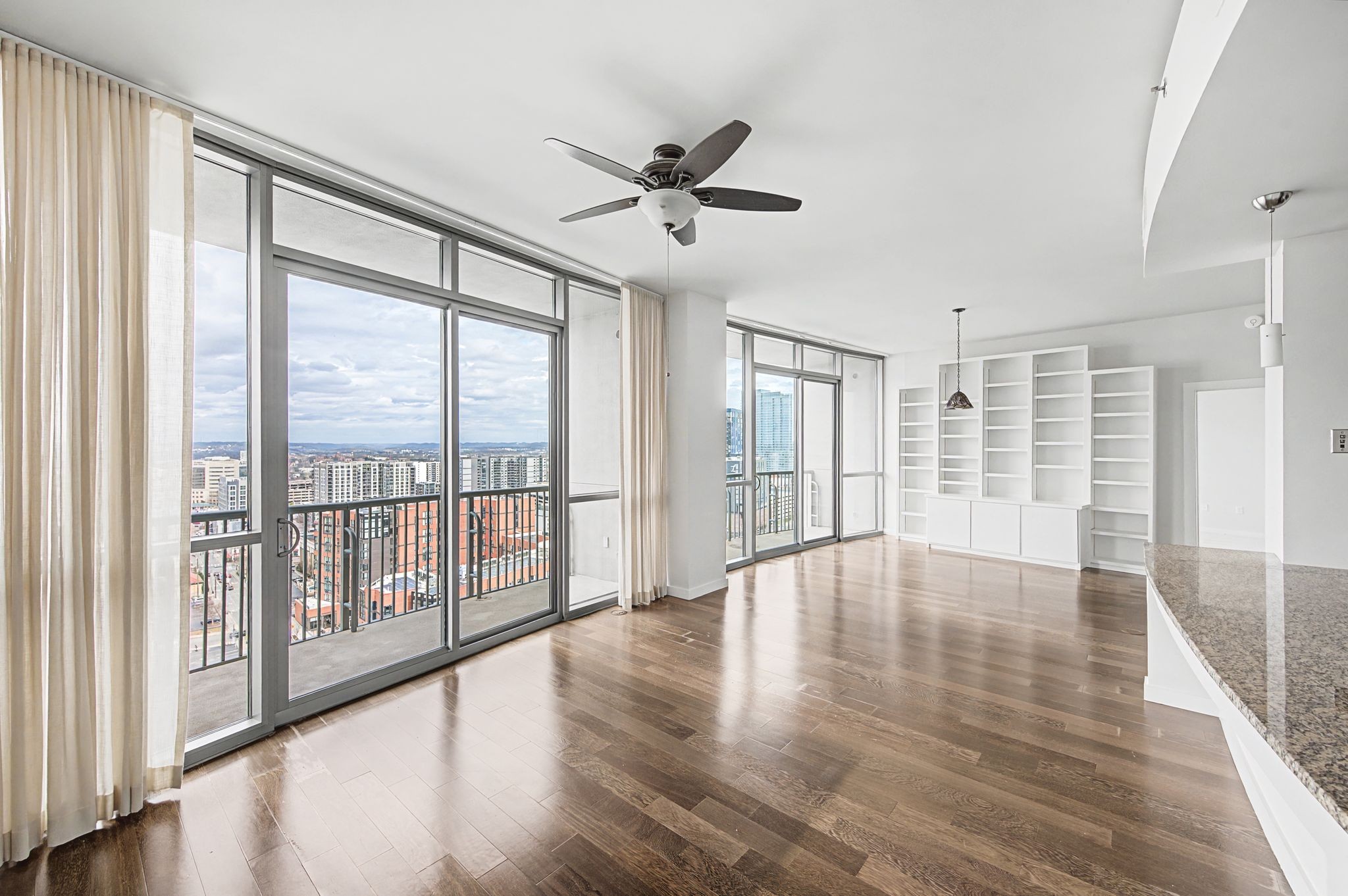 900 20th Ave, S Unit: 1615