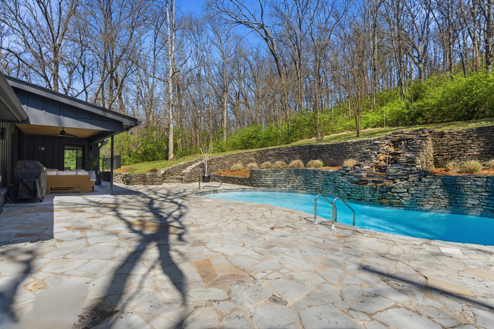 1805 Stonehaven Ct
