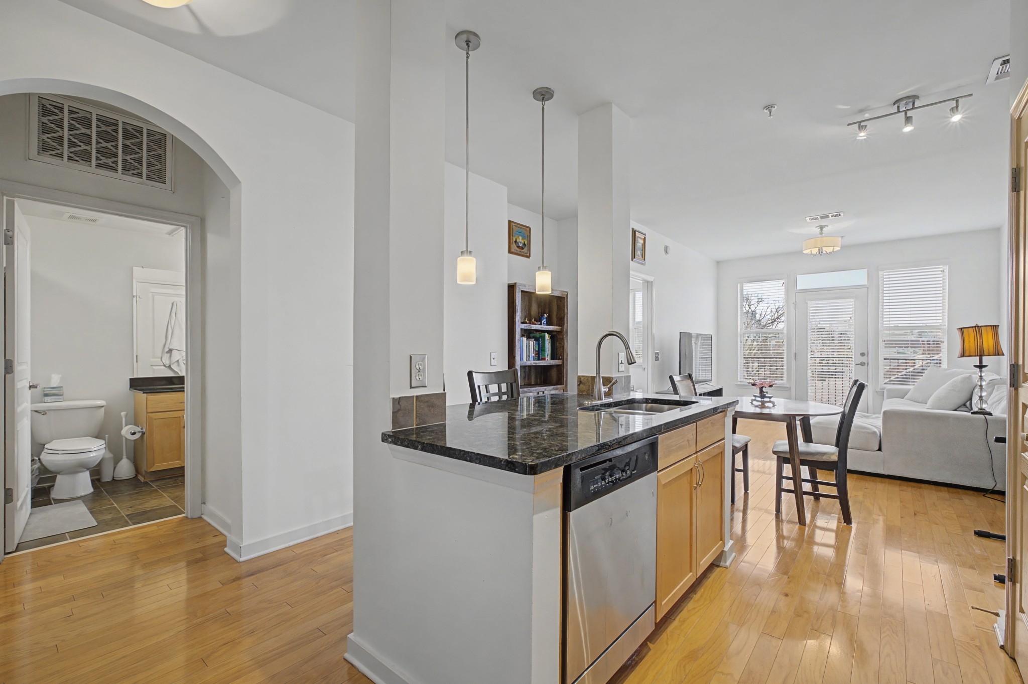 3000 Vanderbilt Pl Unit: 331