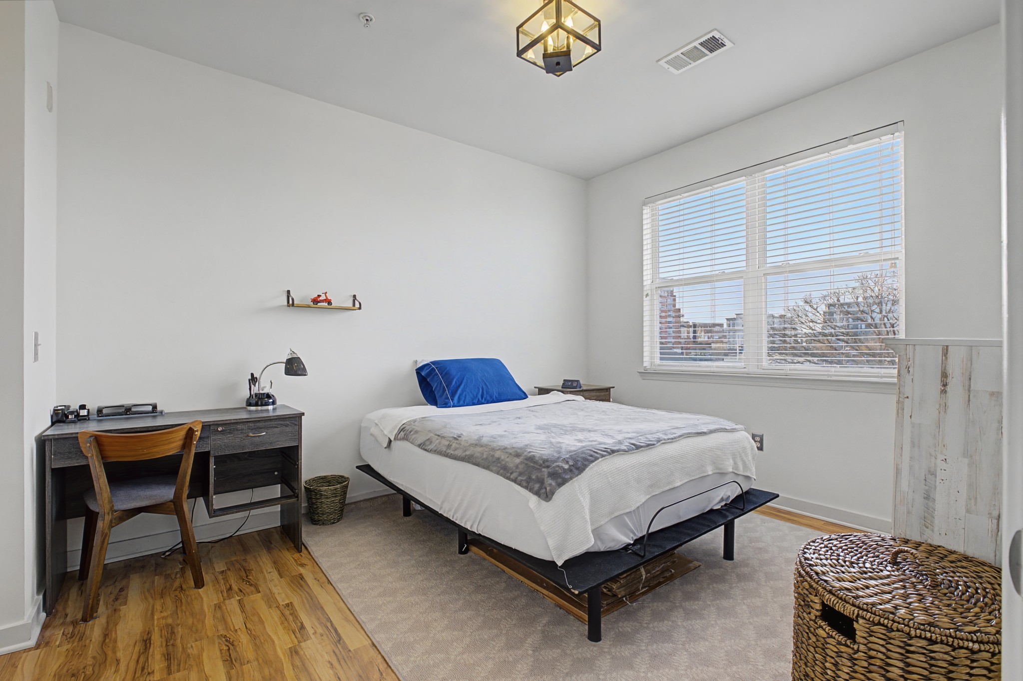 3000 Vanderbilt Pl Unit: 331