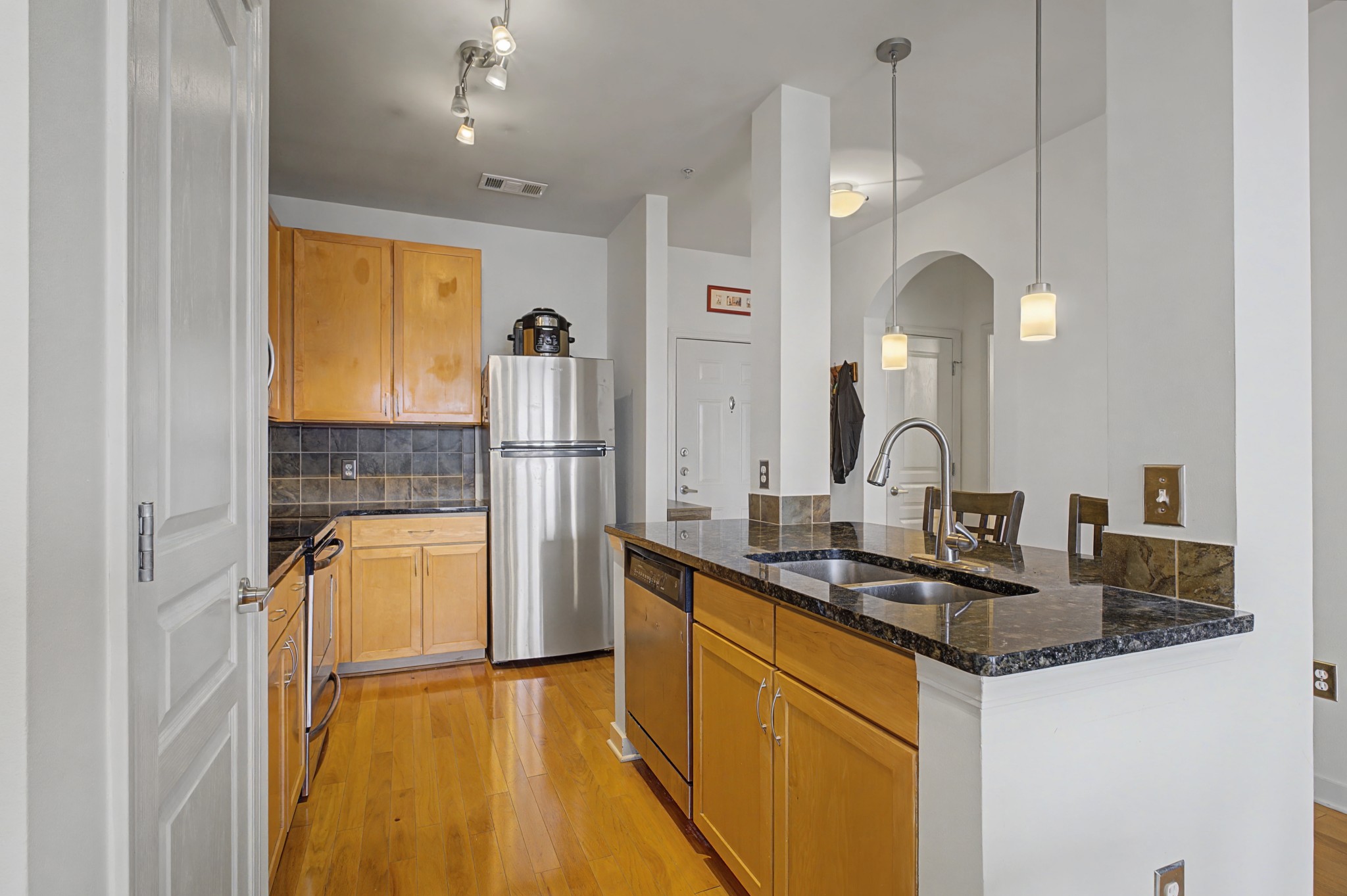 3000 Vanderbilt Pl Unit: 331
