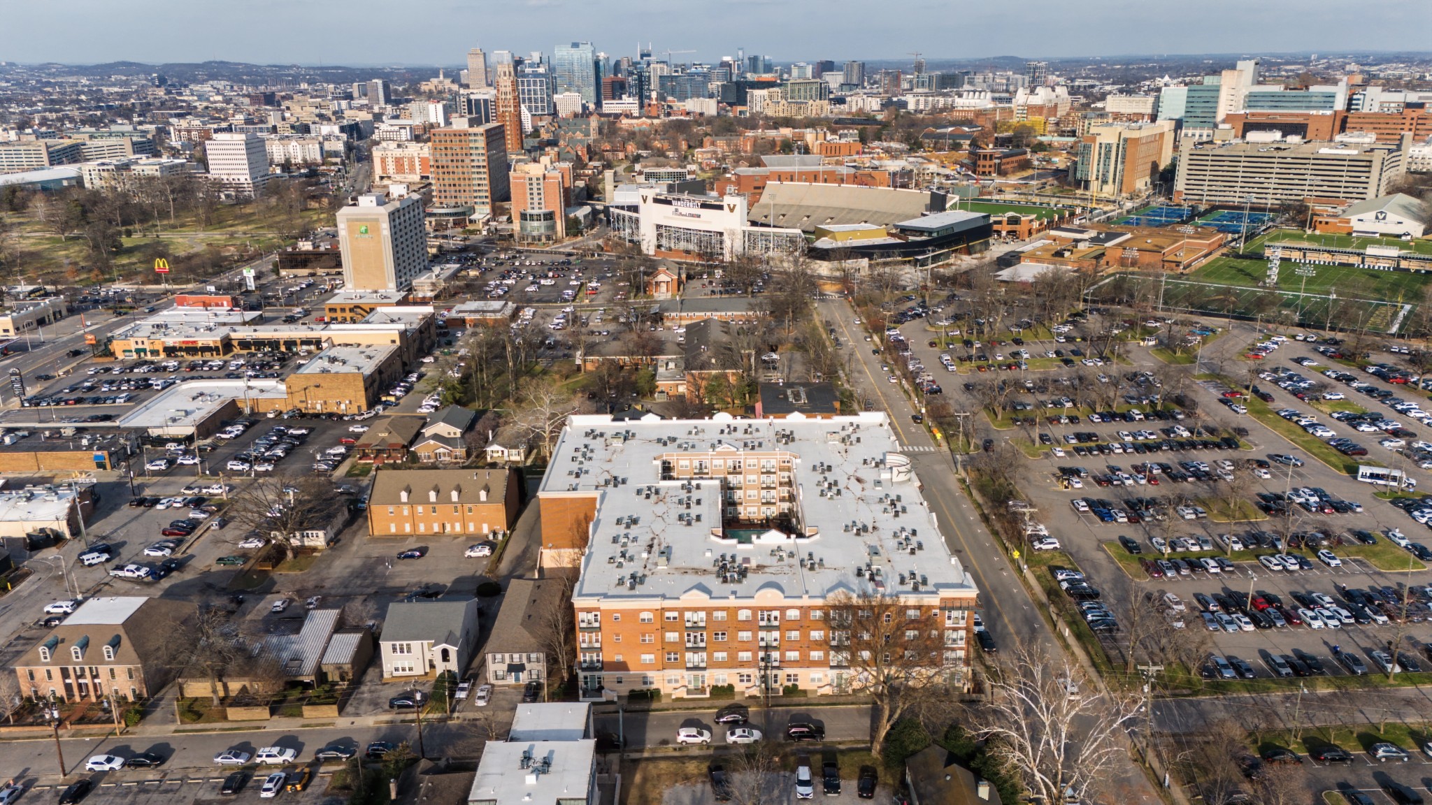 3000 Vanderbilt Pl Unit: 331