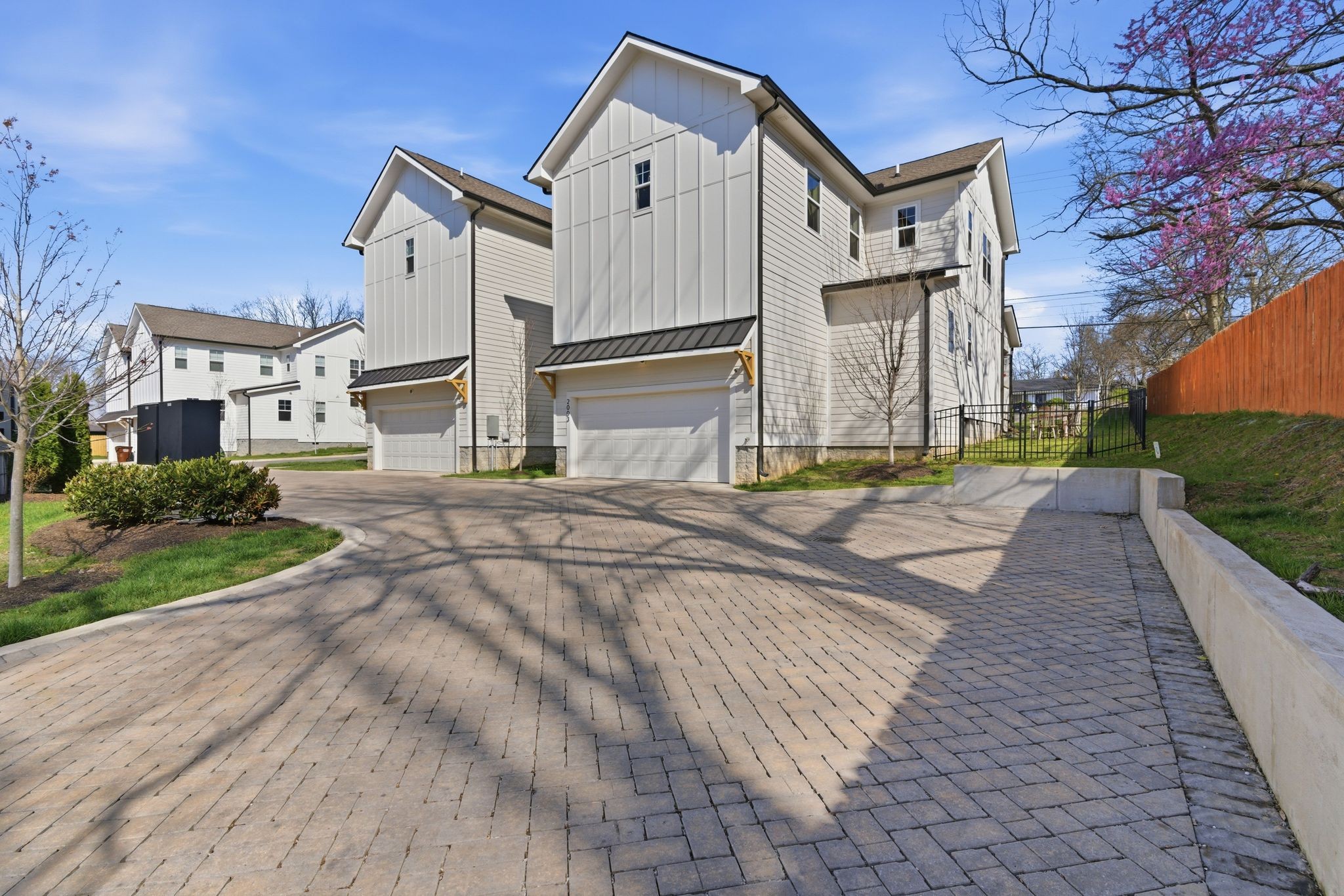 2003 Maple View Lane