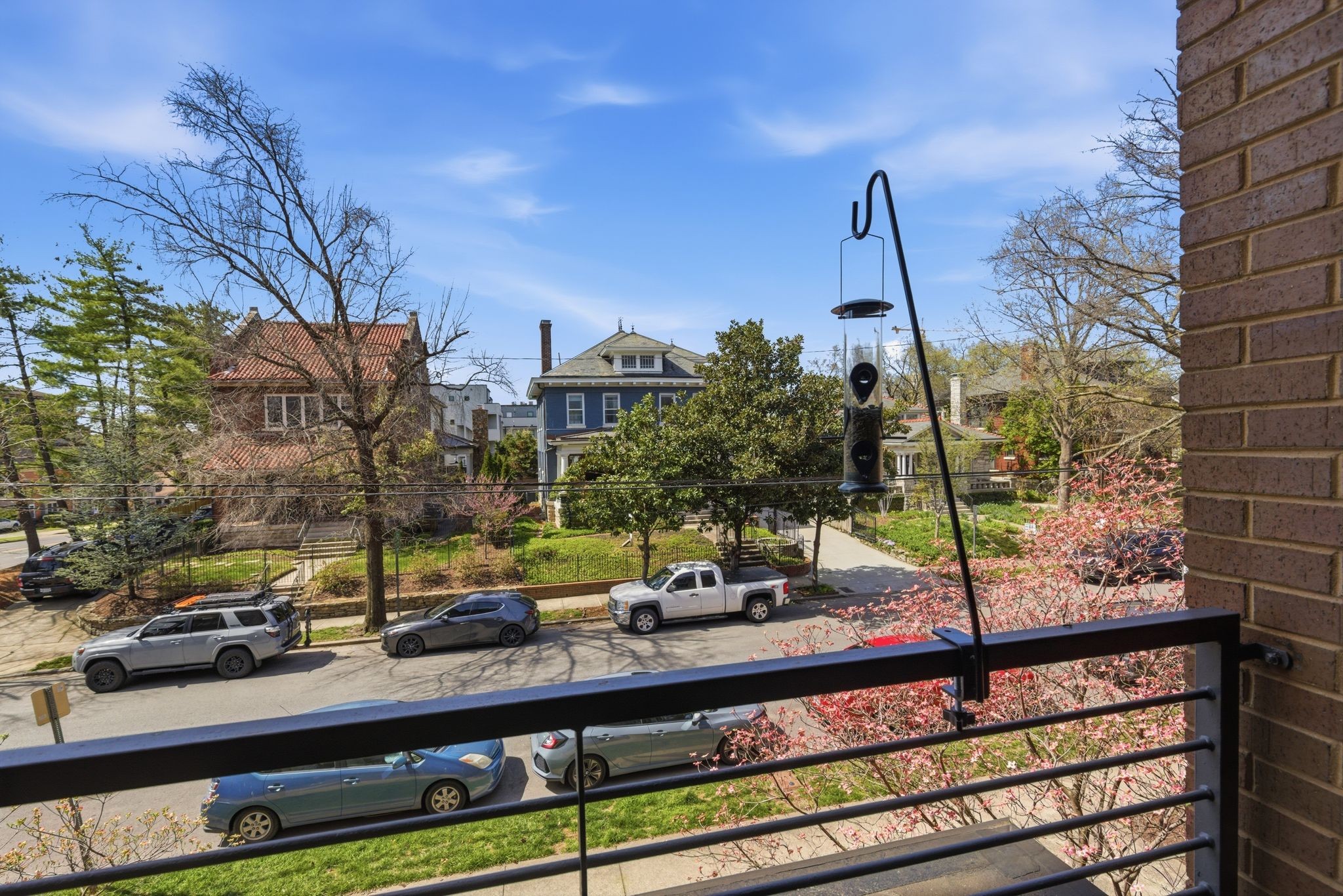 1706 18th Ave, S Unit: 205