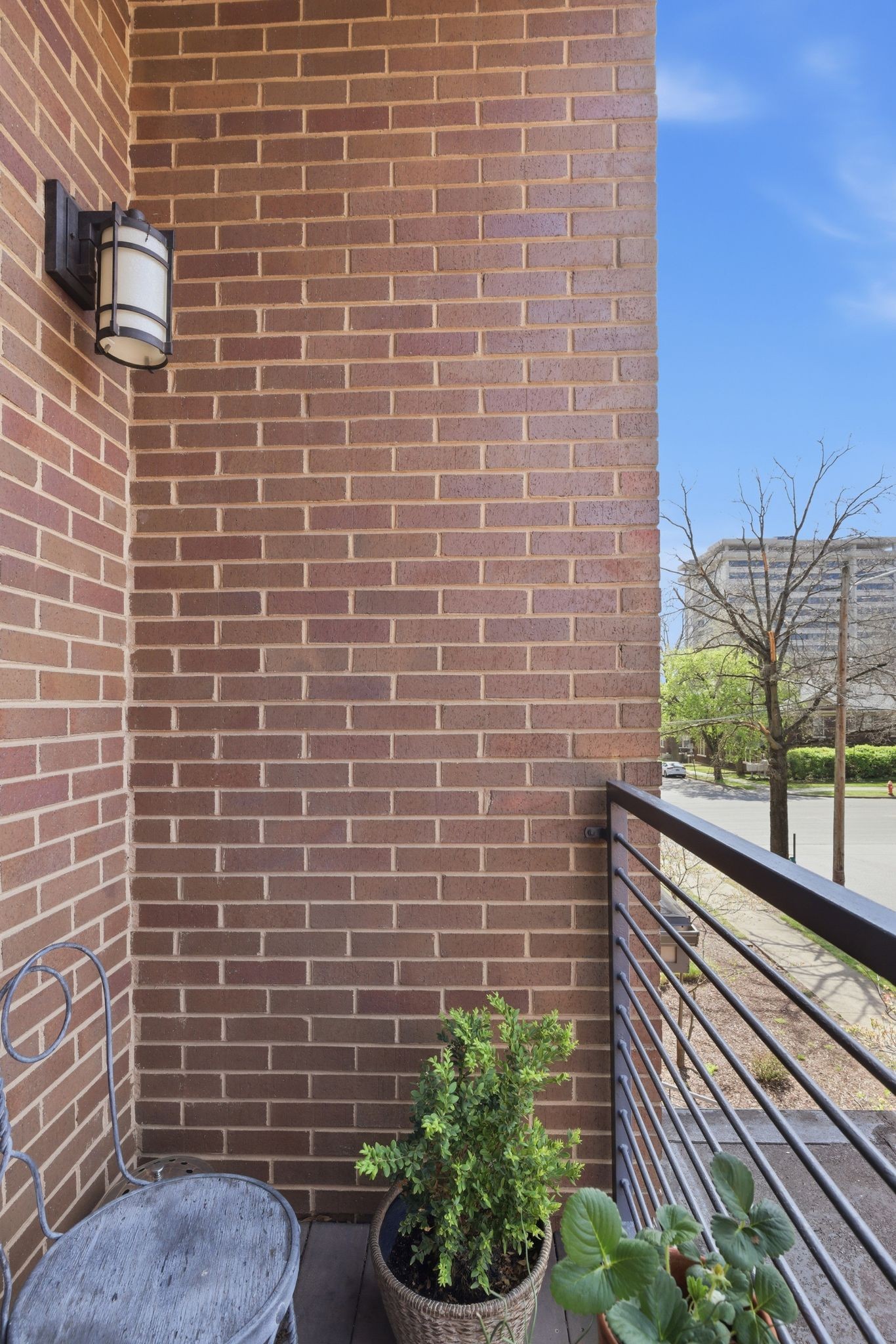 1706 18th Ave, S Unit: 205