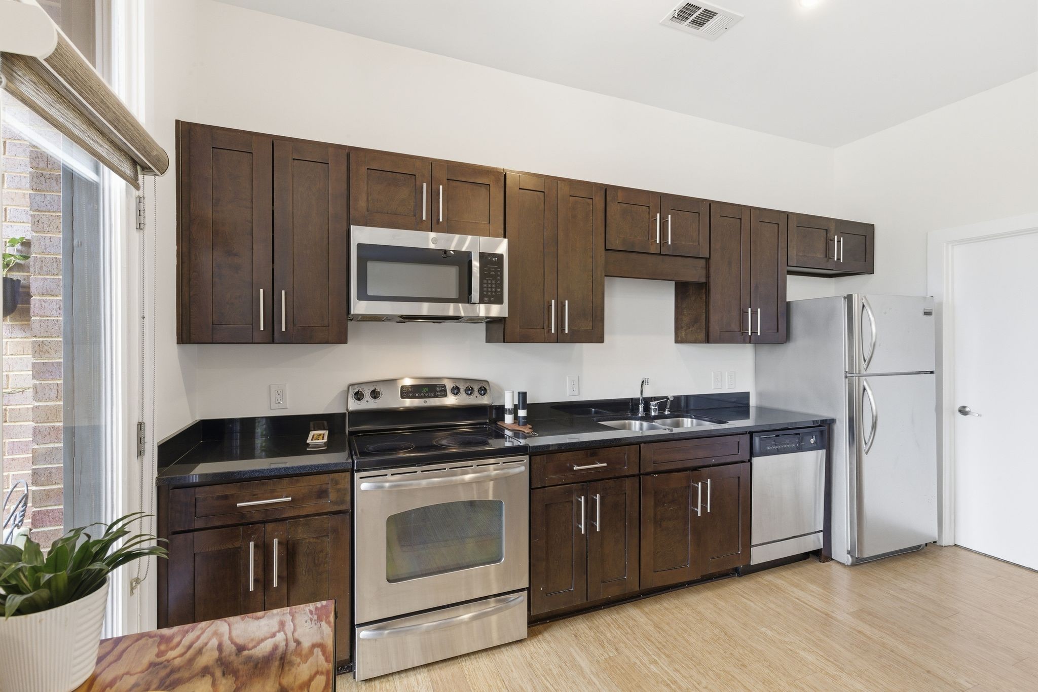 1706 18th Ave, S Unit: 205