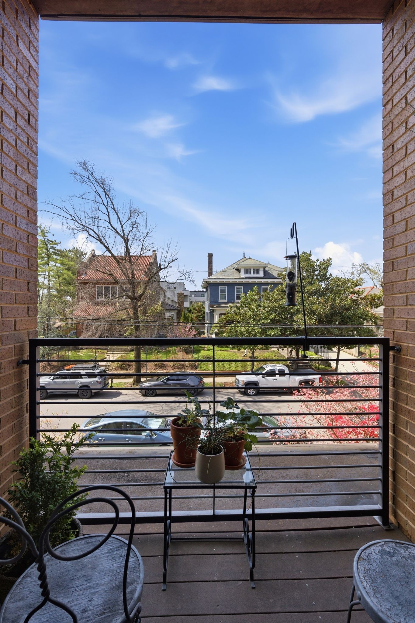 1706 18th Ave, S Unit: 205