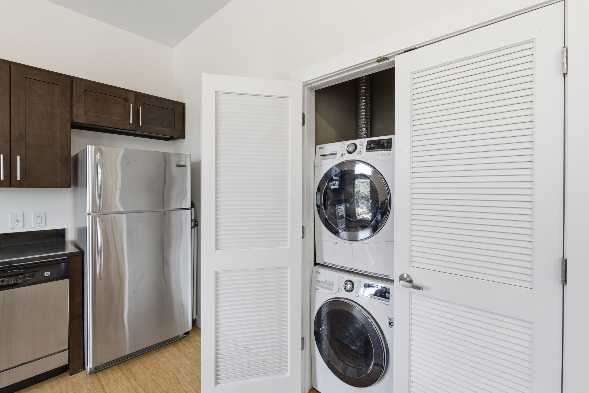 1706 18th Ave, S Unit: 205